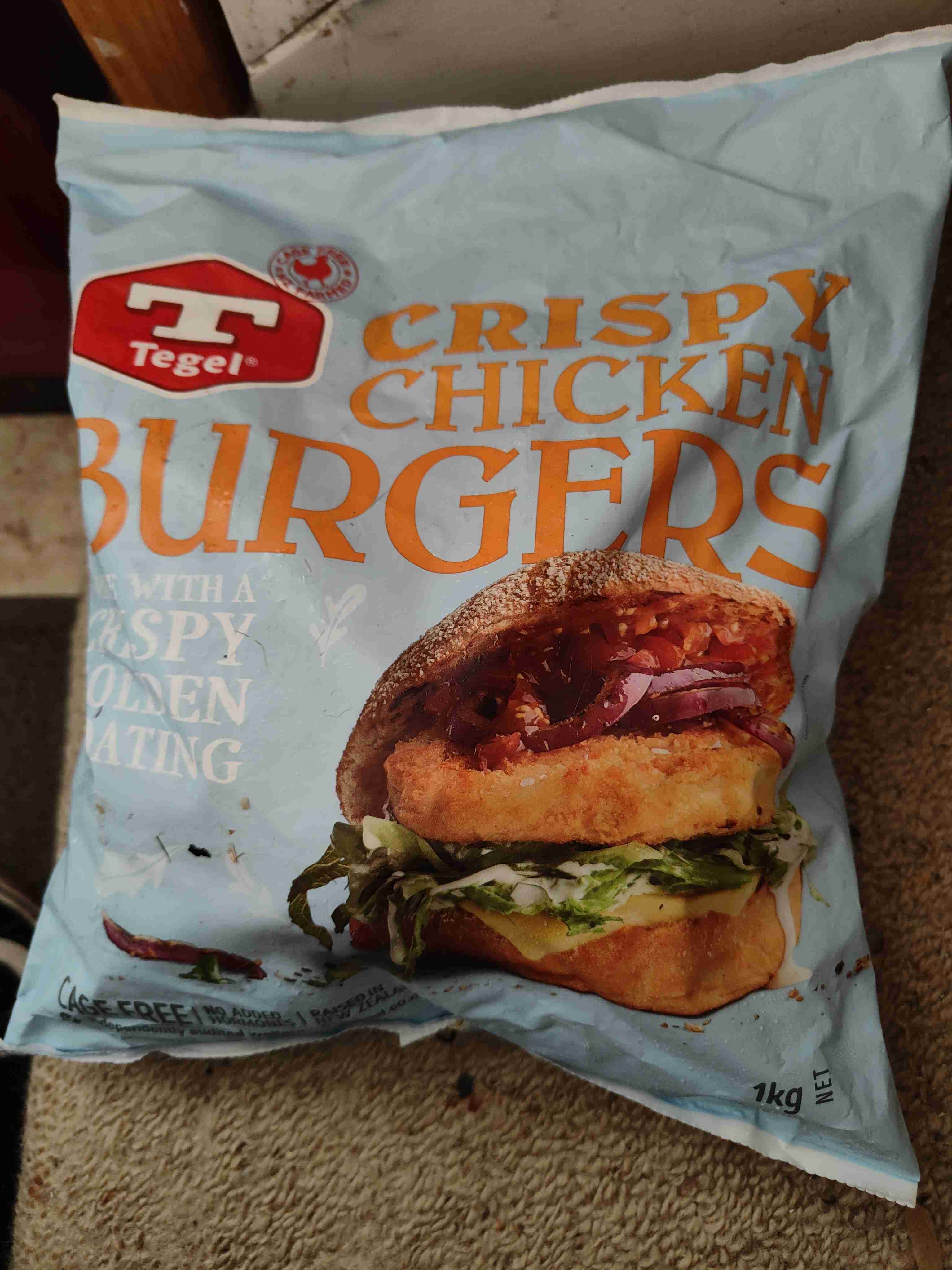 Crispy chicken burgers