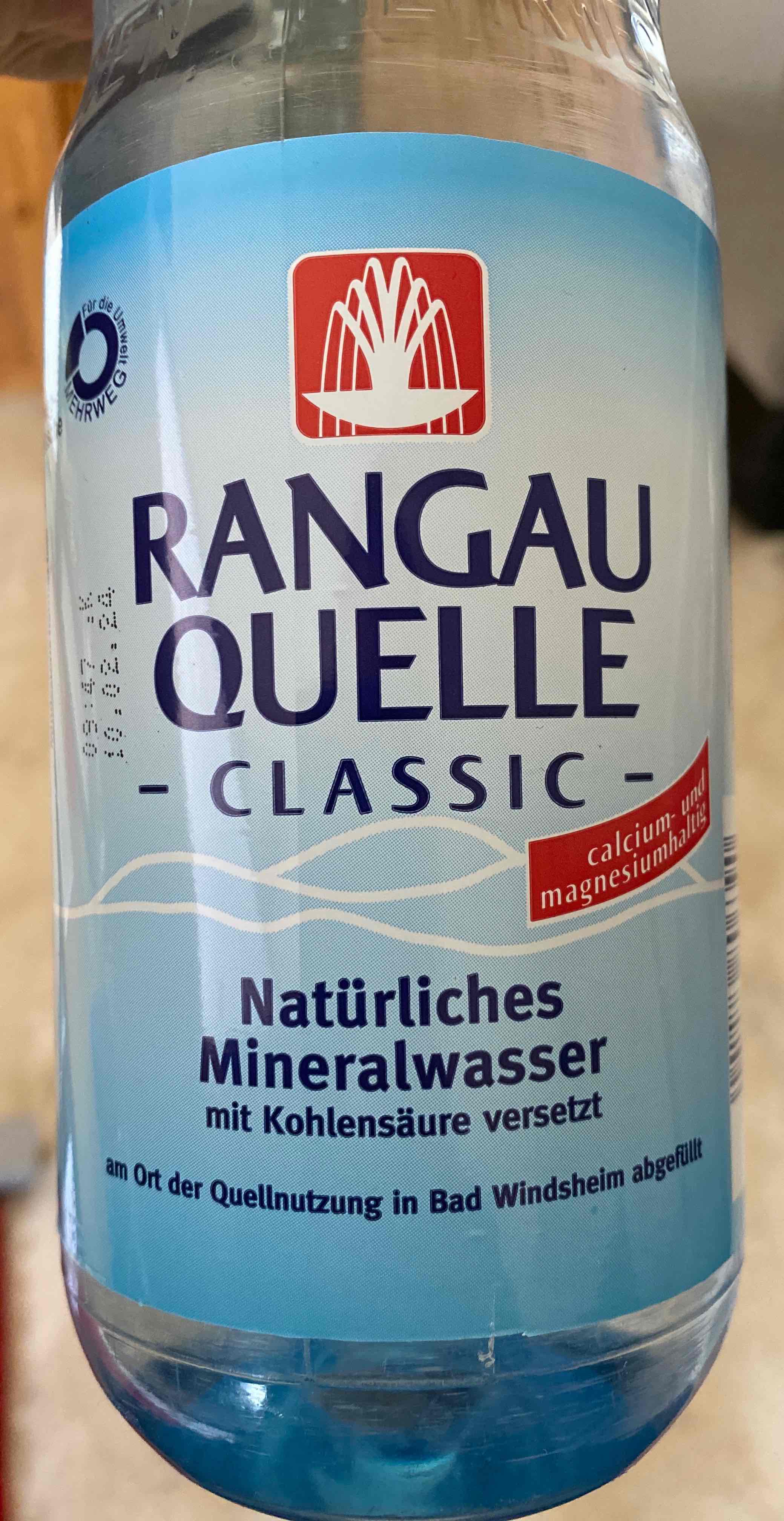 Mineralswasser spritzig
