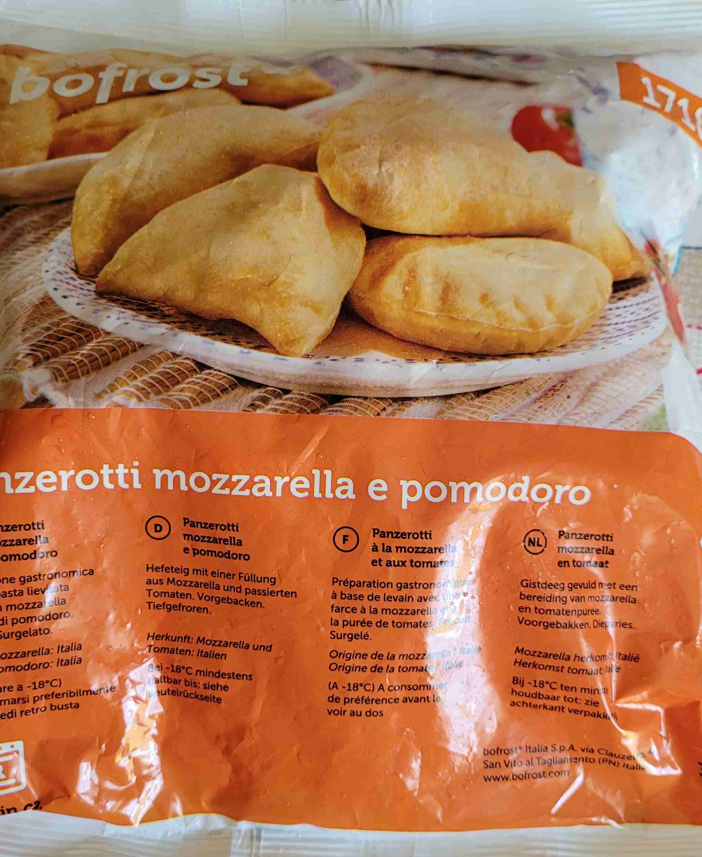 Panzerotti mozarella e pomodoro