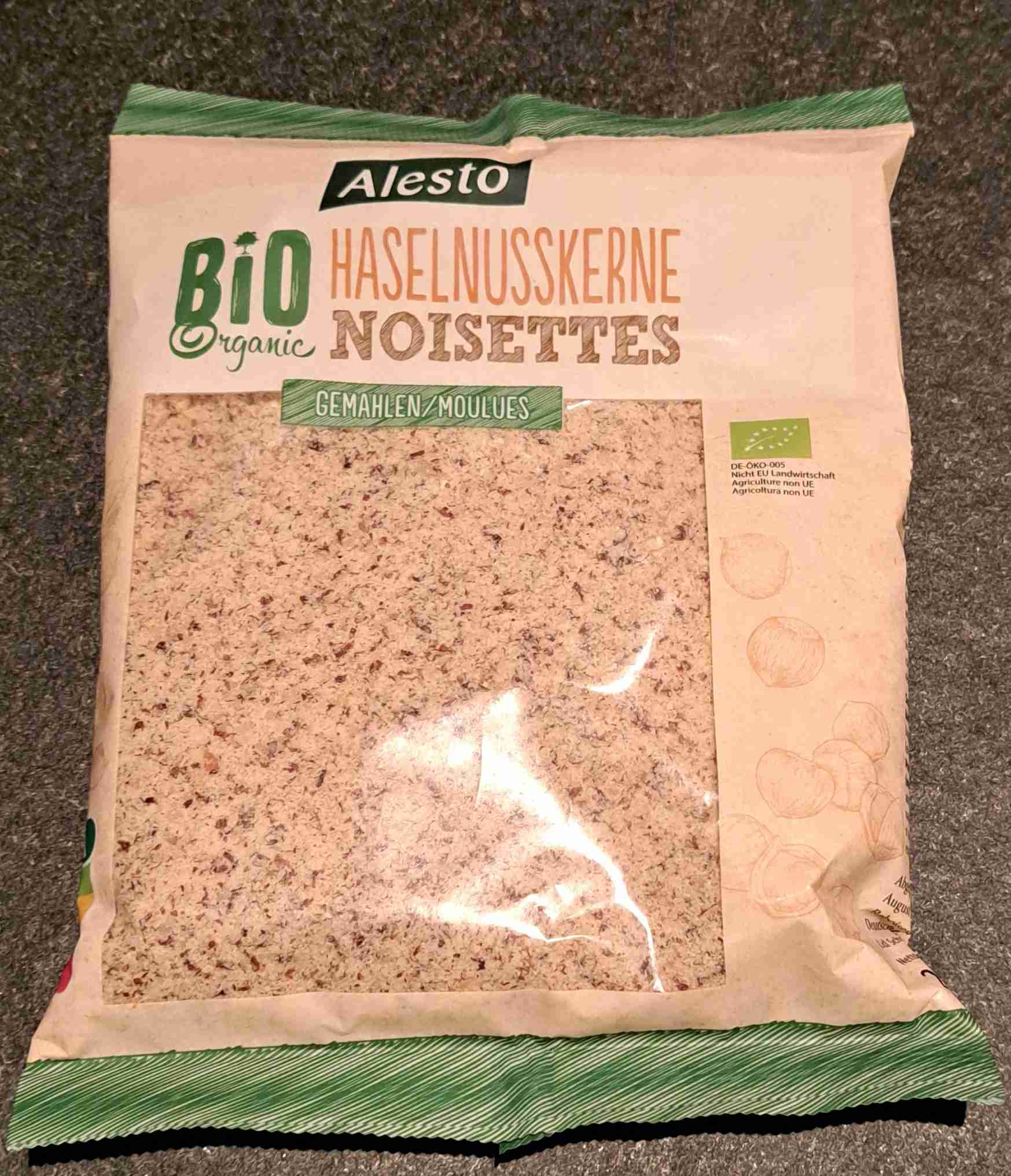 Gemahlene Haselnüsse