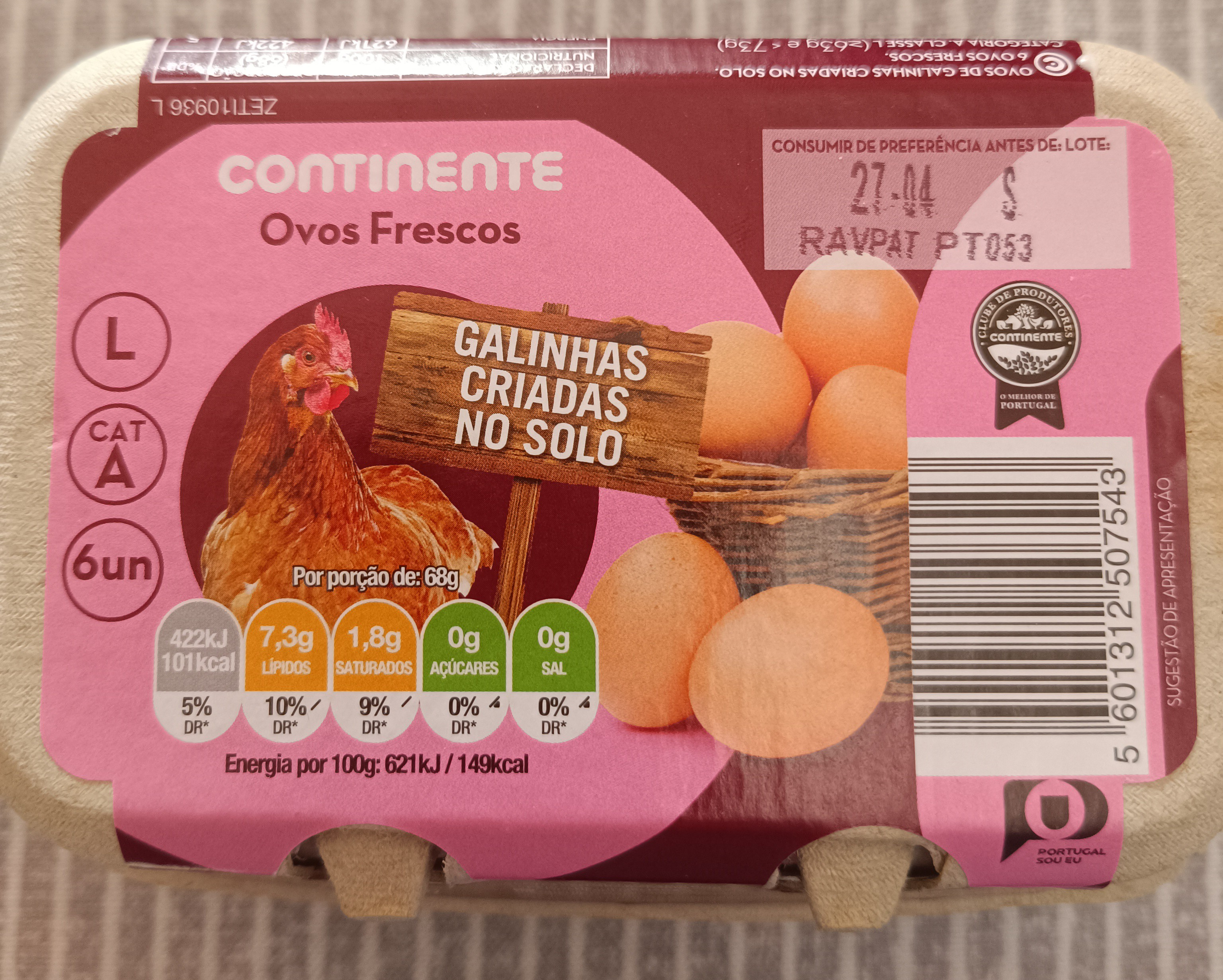 Ovos Galinhas criadas no solo