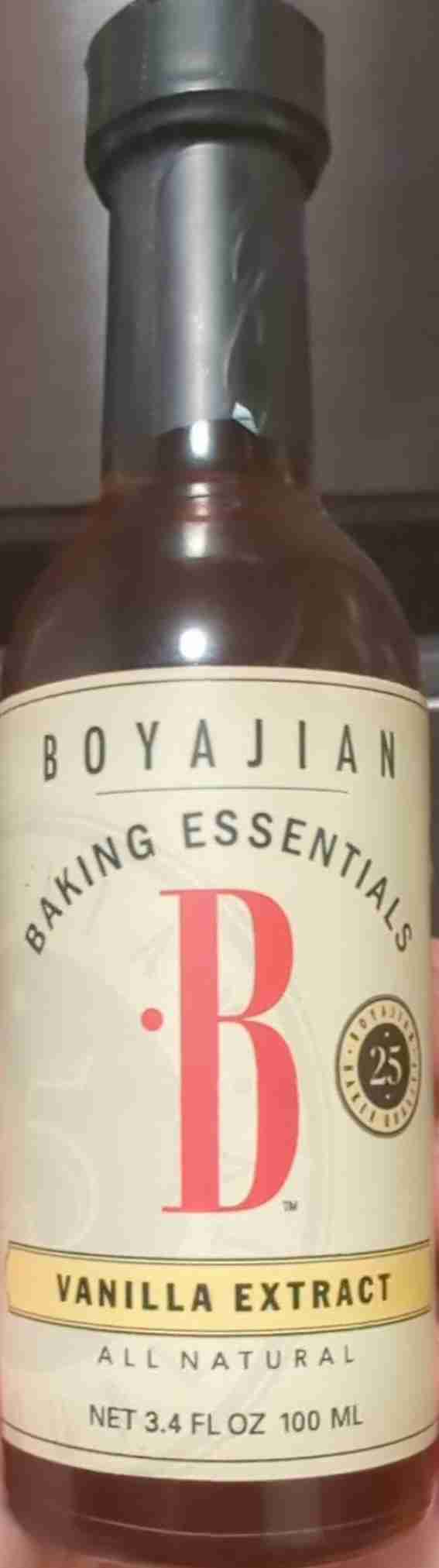 Baking essentials Vanilla extract