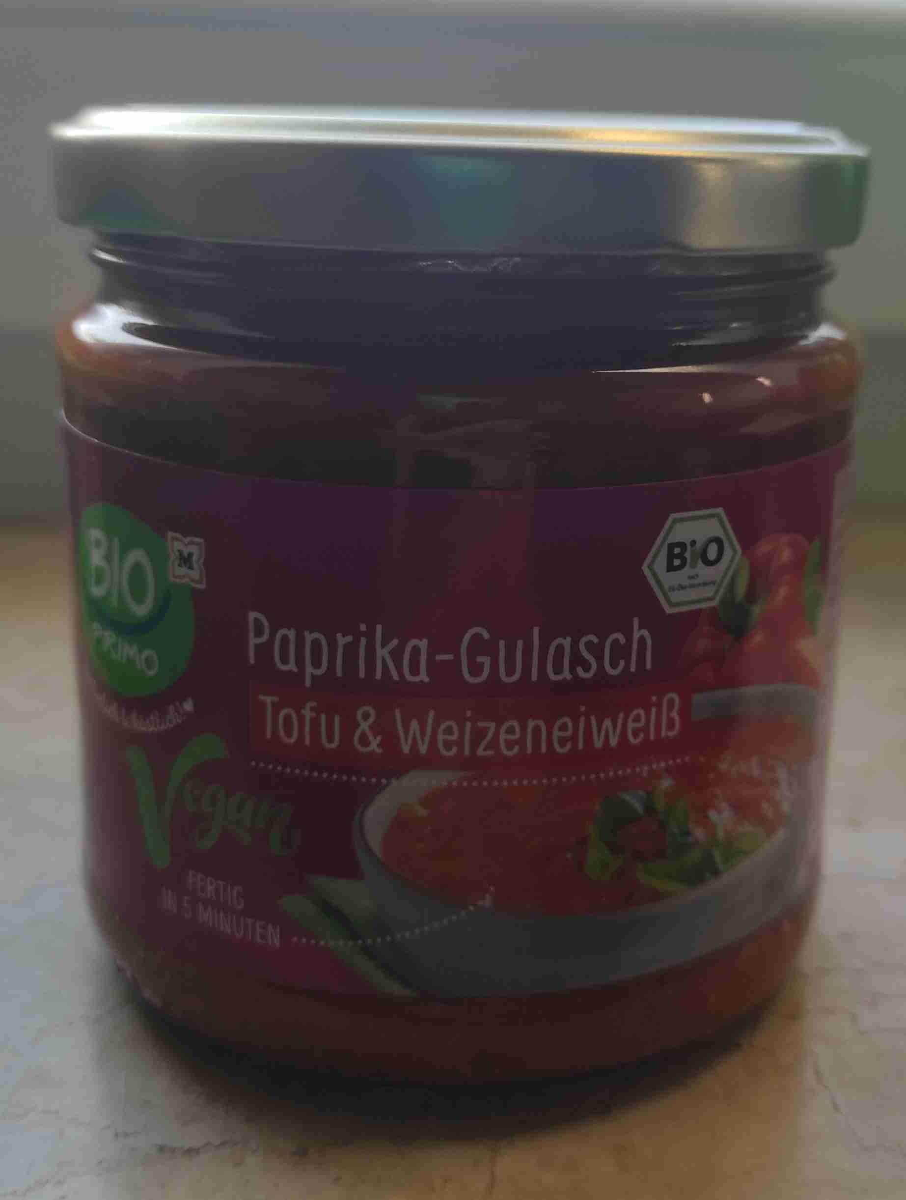 Paprika-  Gulasch vegan 