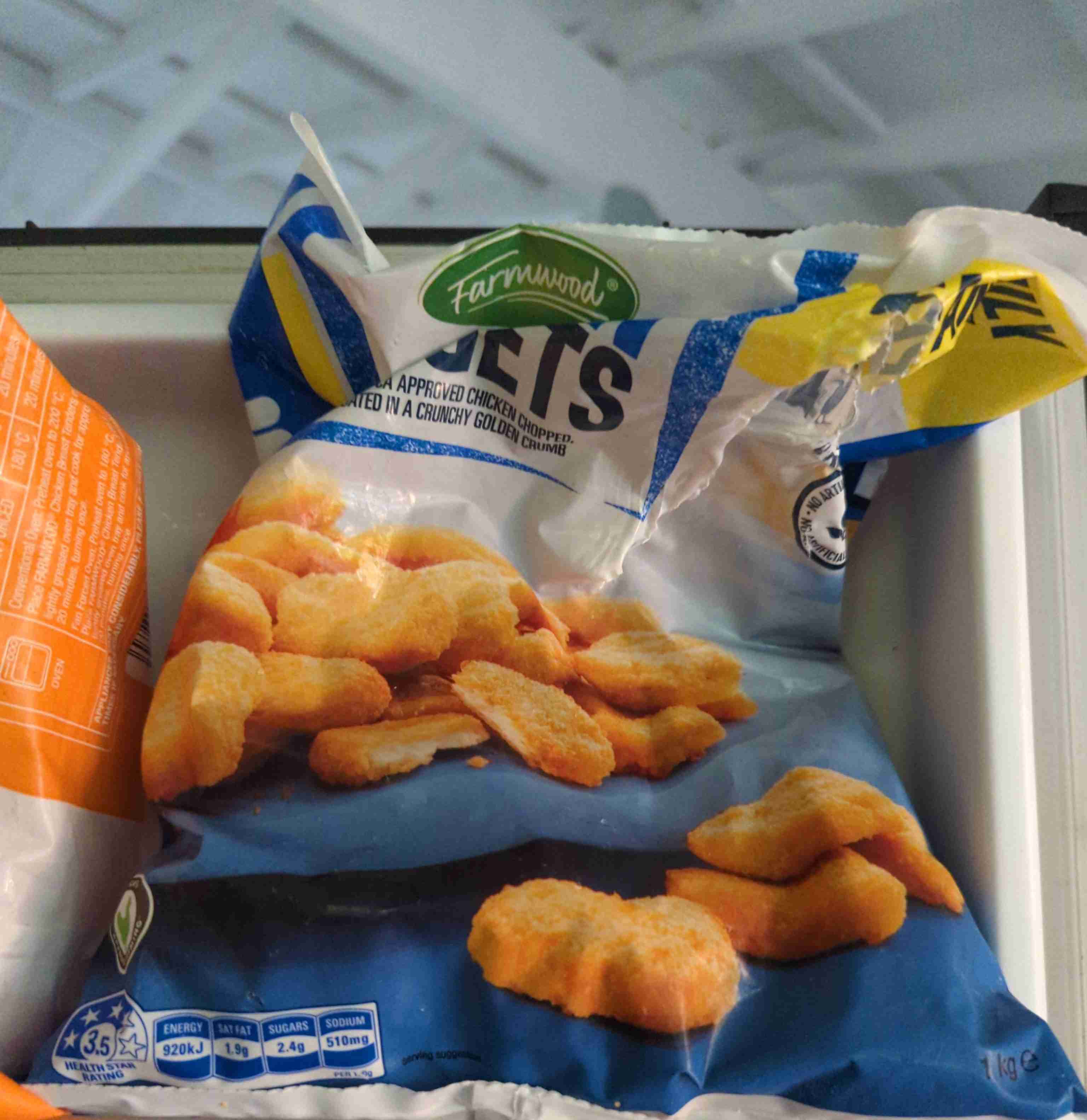 Chicken nuggets 