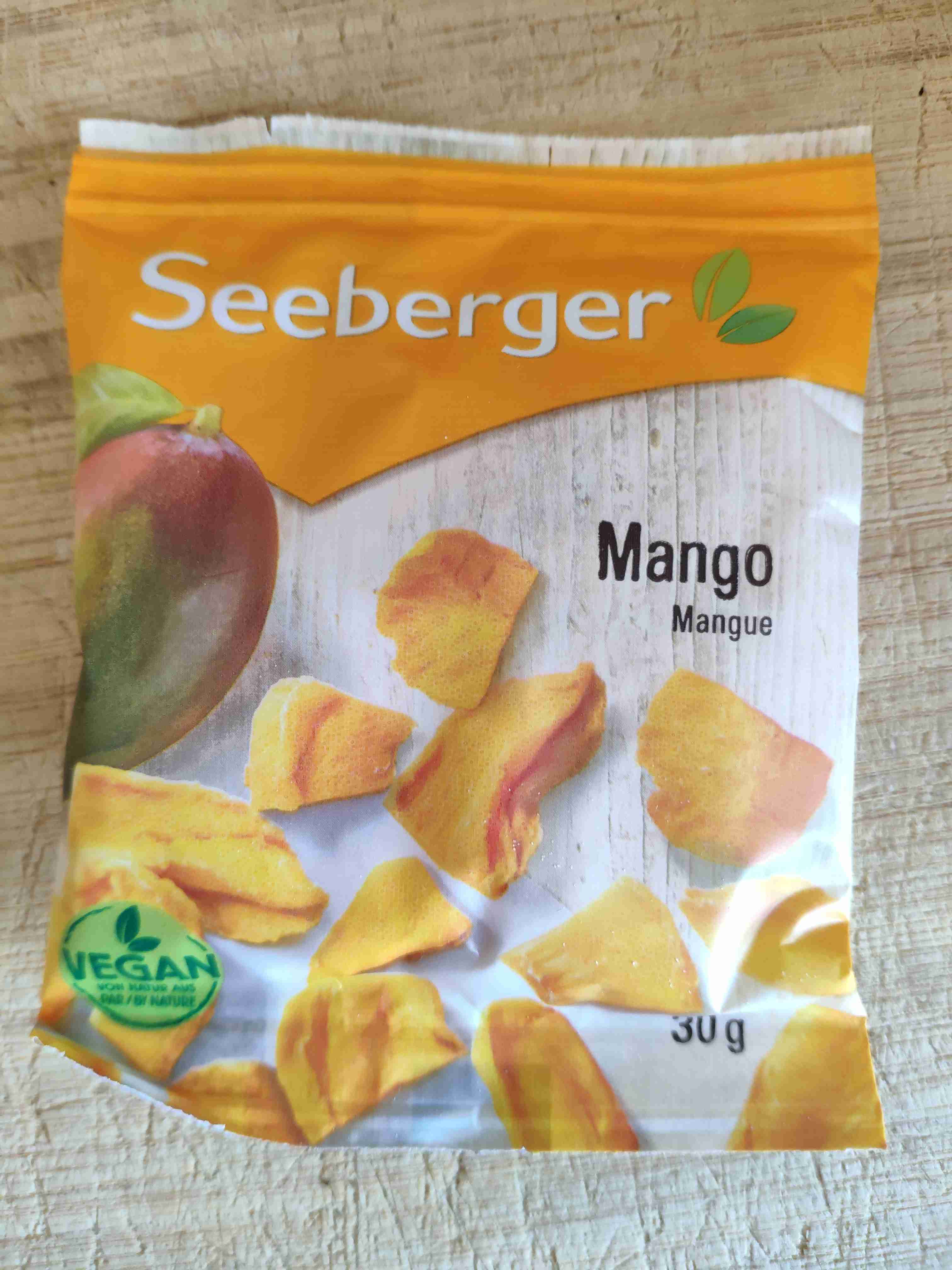 Getrocknete Mangostücke