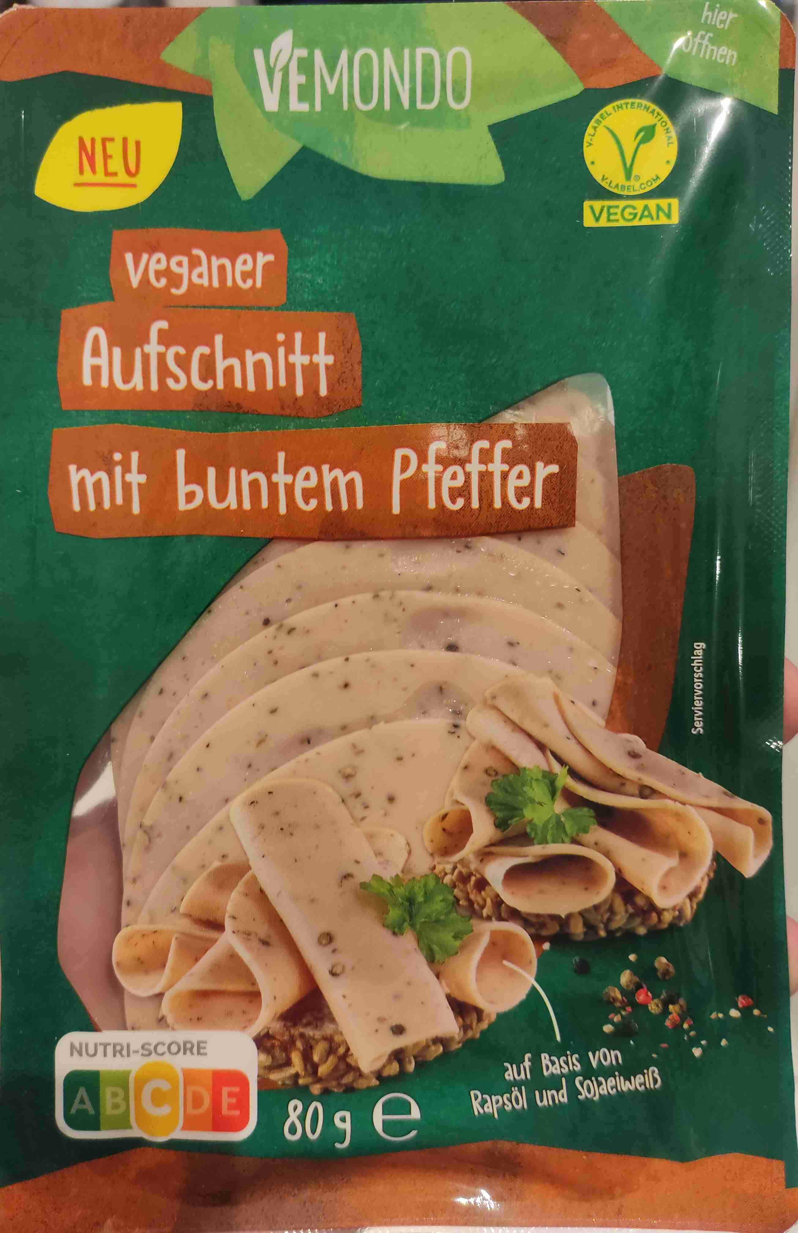 Veganer Aufschnitt mit buntem Pfeffer 