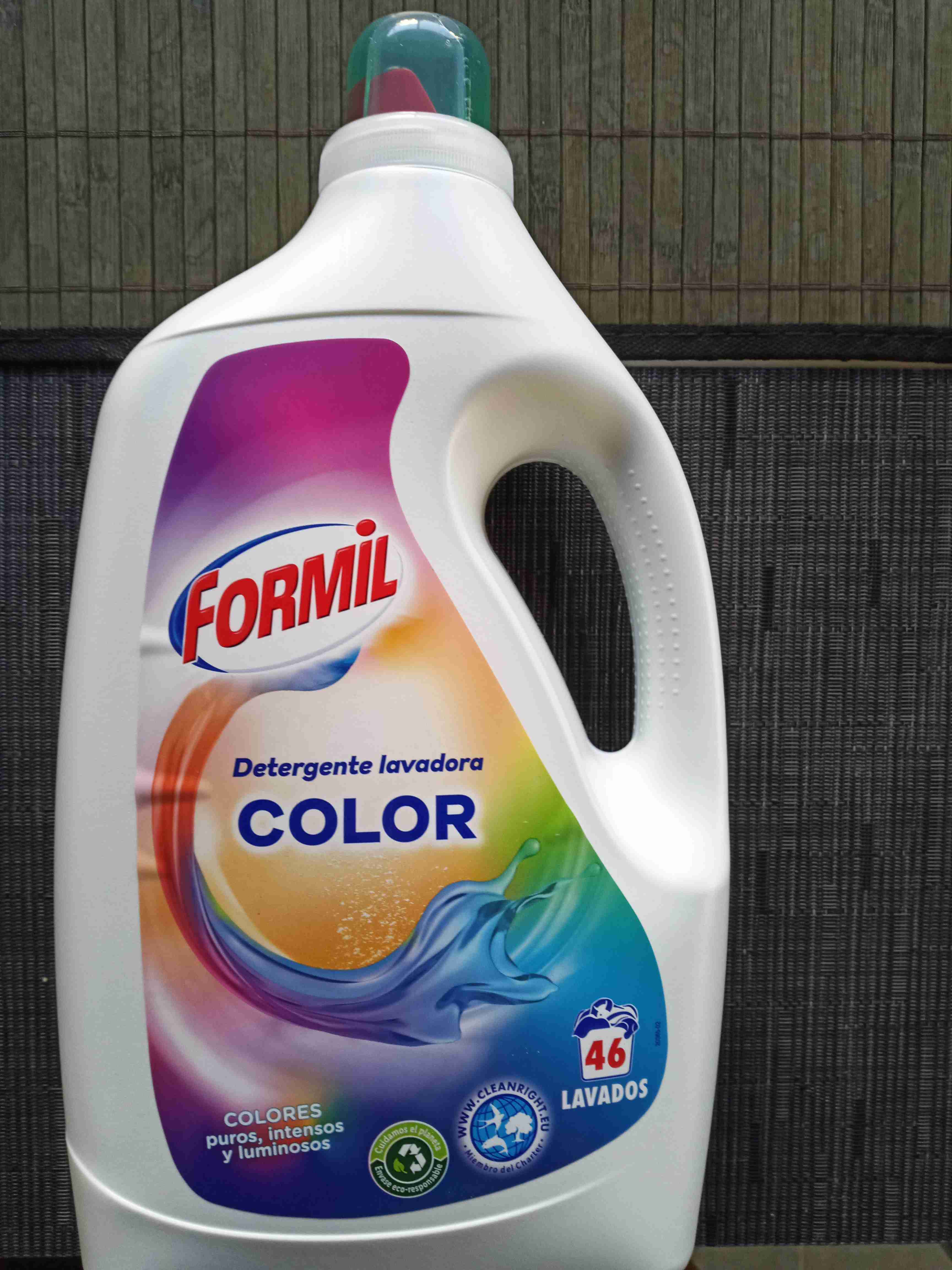 Color Waschmittel Flüssig 
