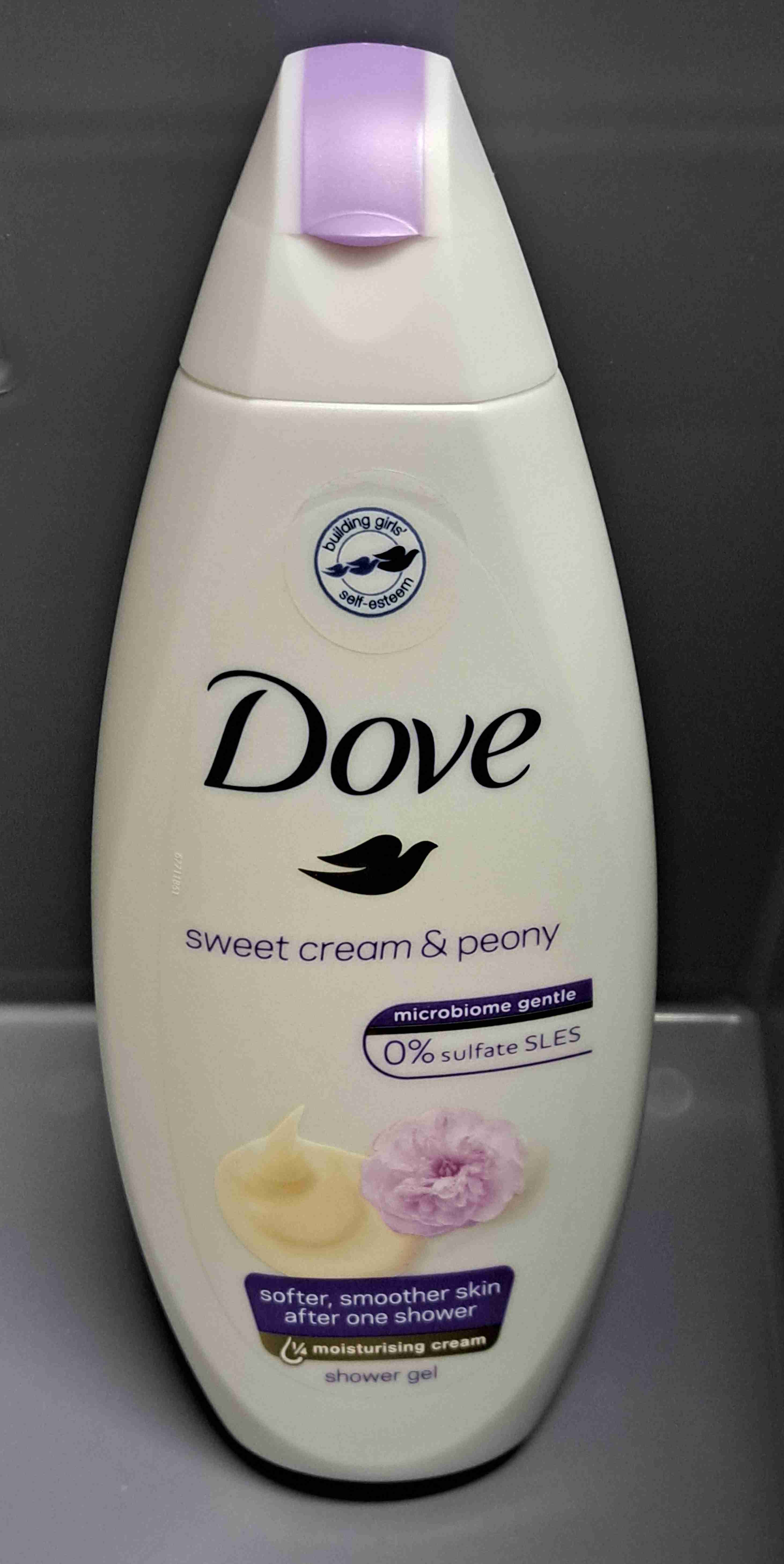 DOVE Sweet cream & peony