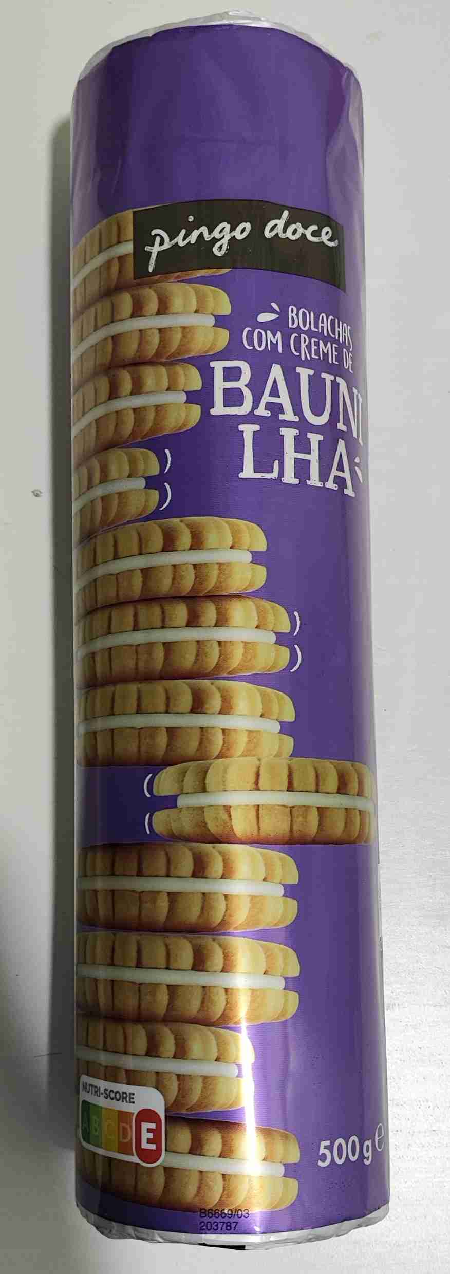 Bolachas com creme de baunilha