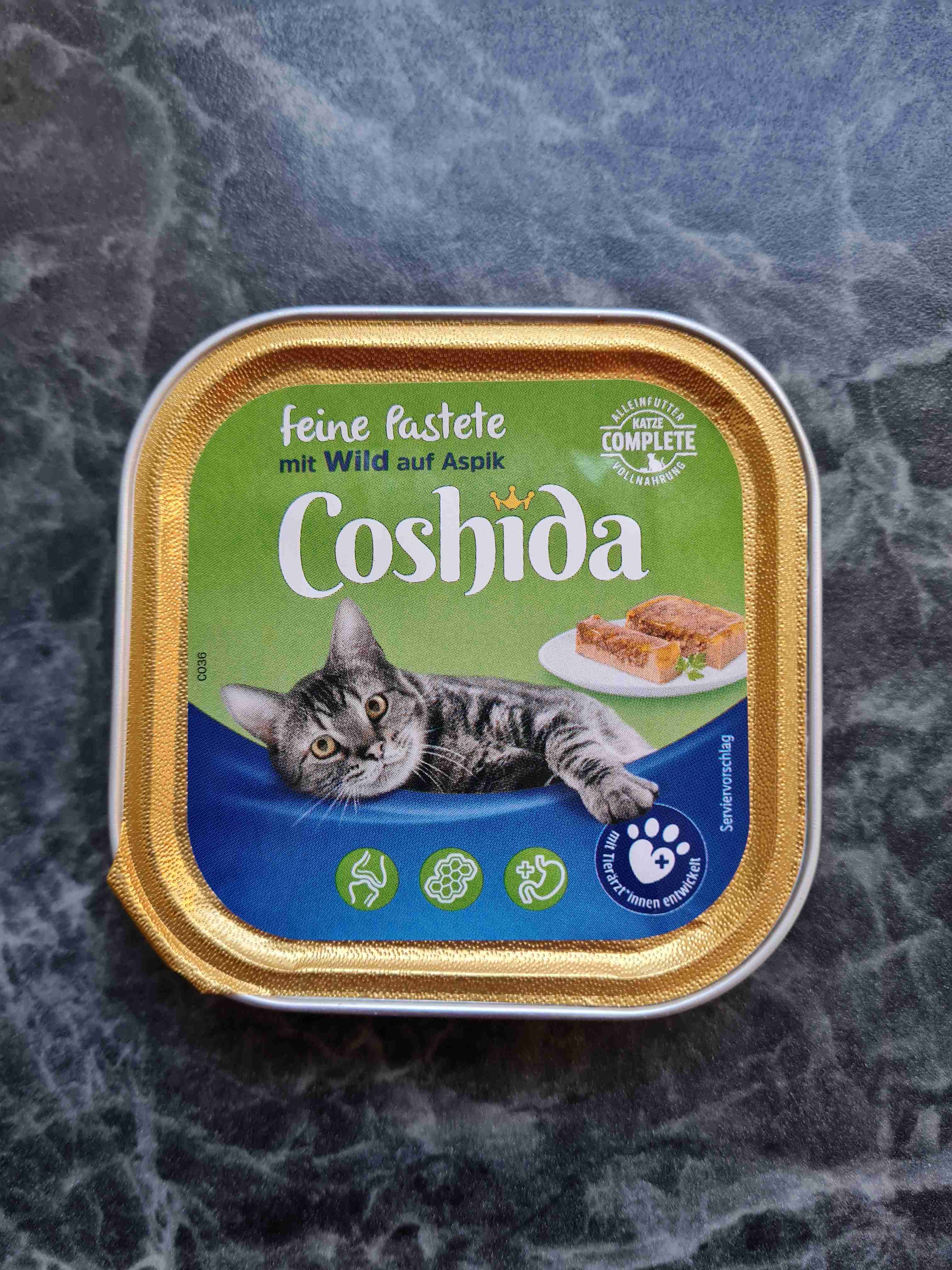 feine Pastete mit Wild auf Aspik
