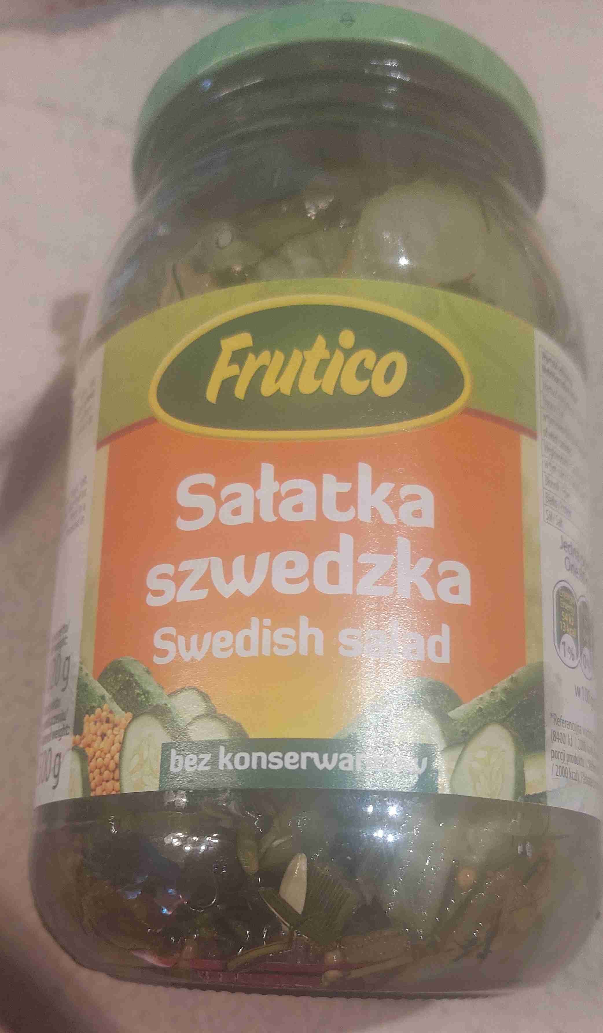 Salatka szwedzka