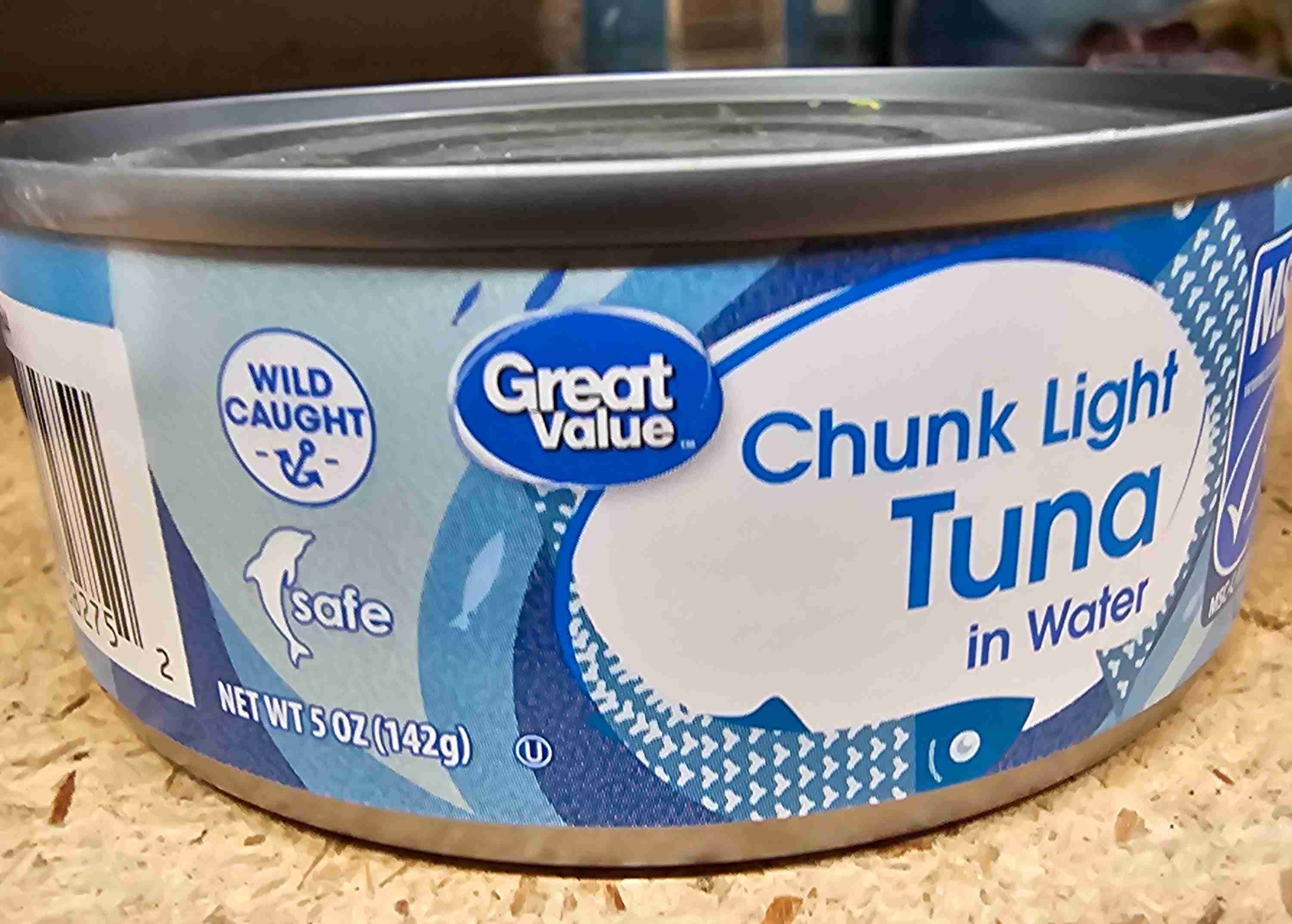 Chunk light tuna in water