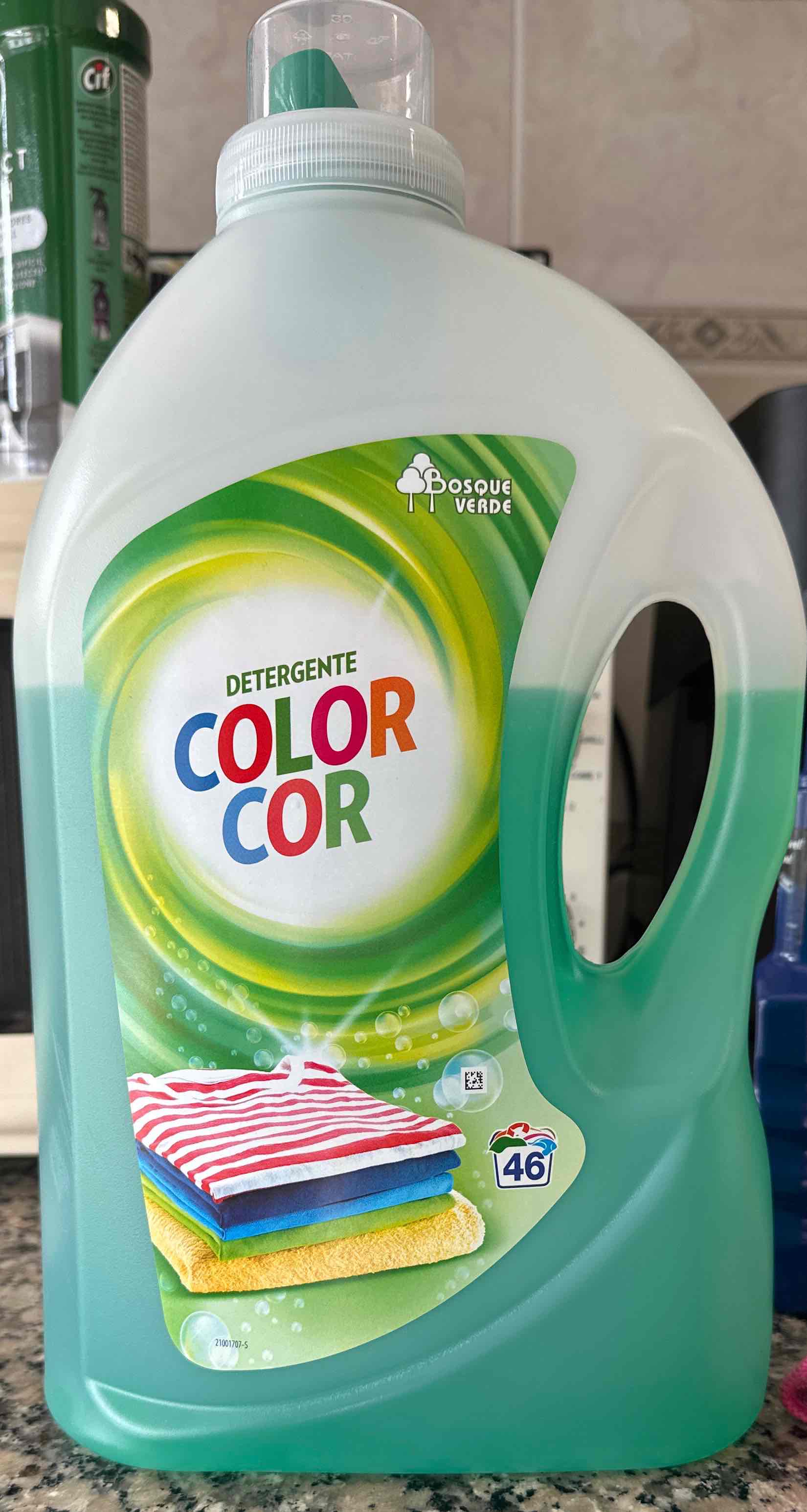 Detergente Color