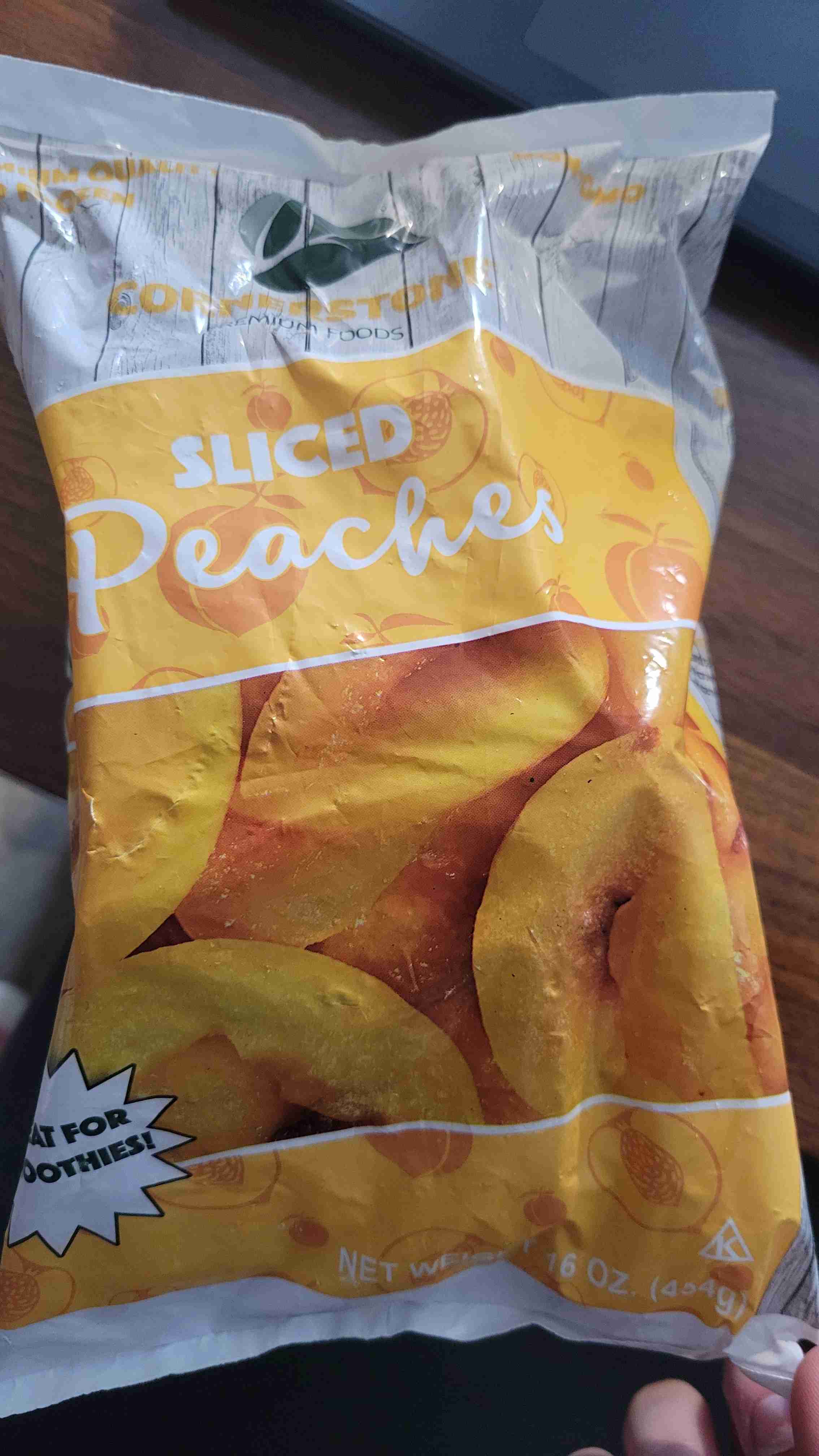Sliced peaches