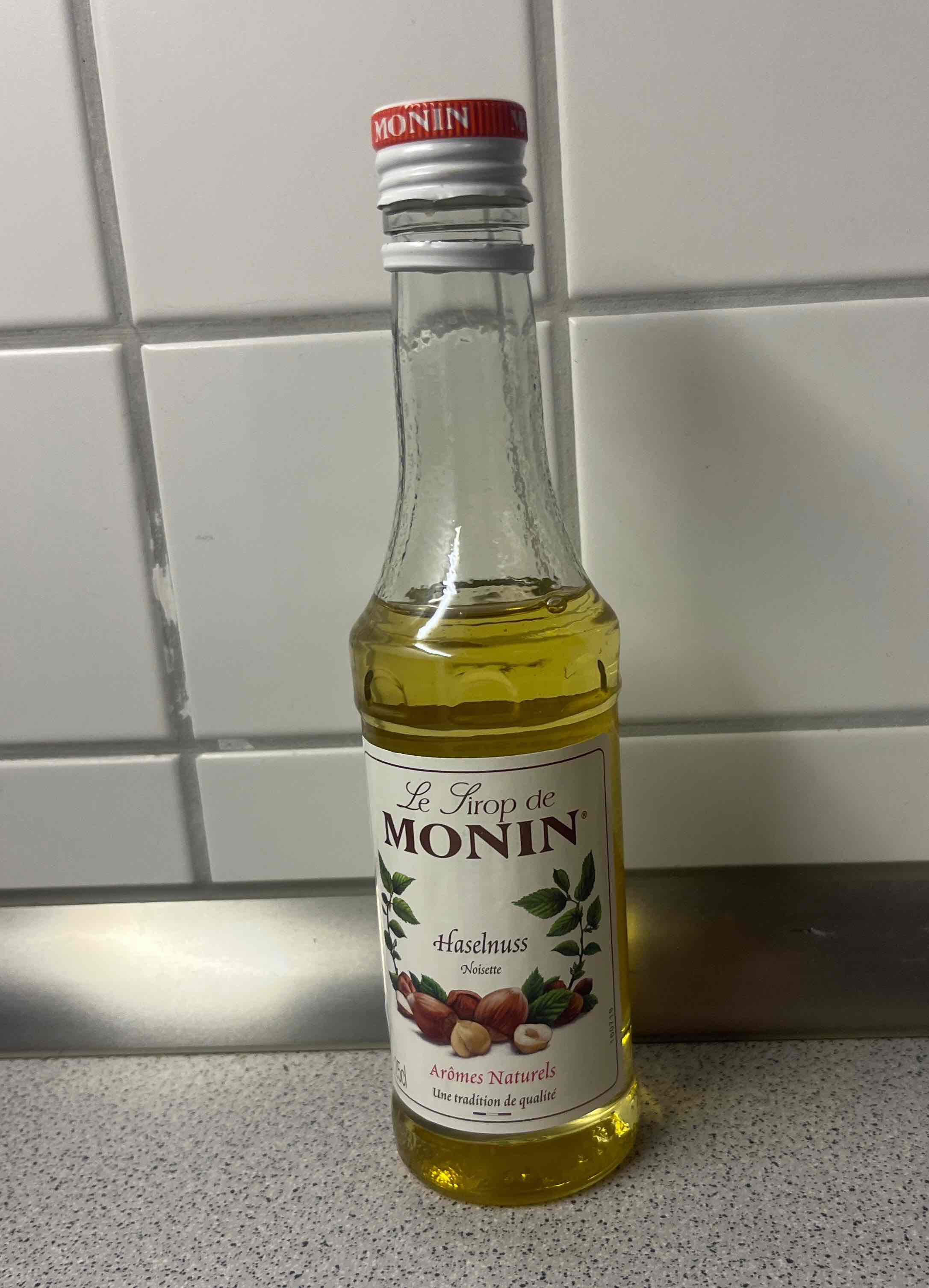 Haselnuss Sirup