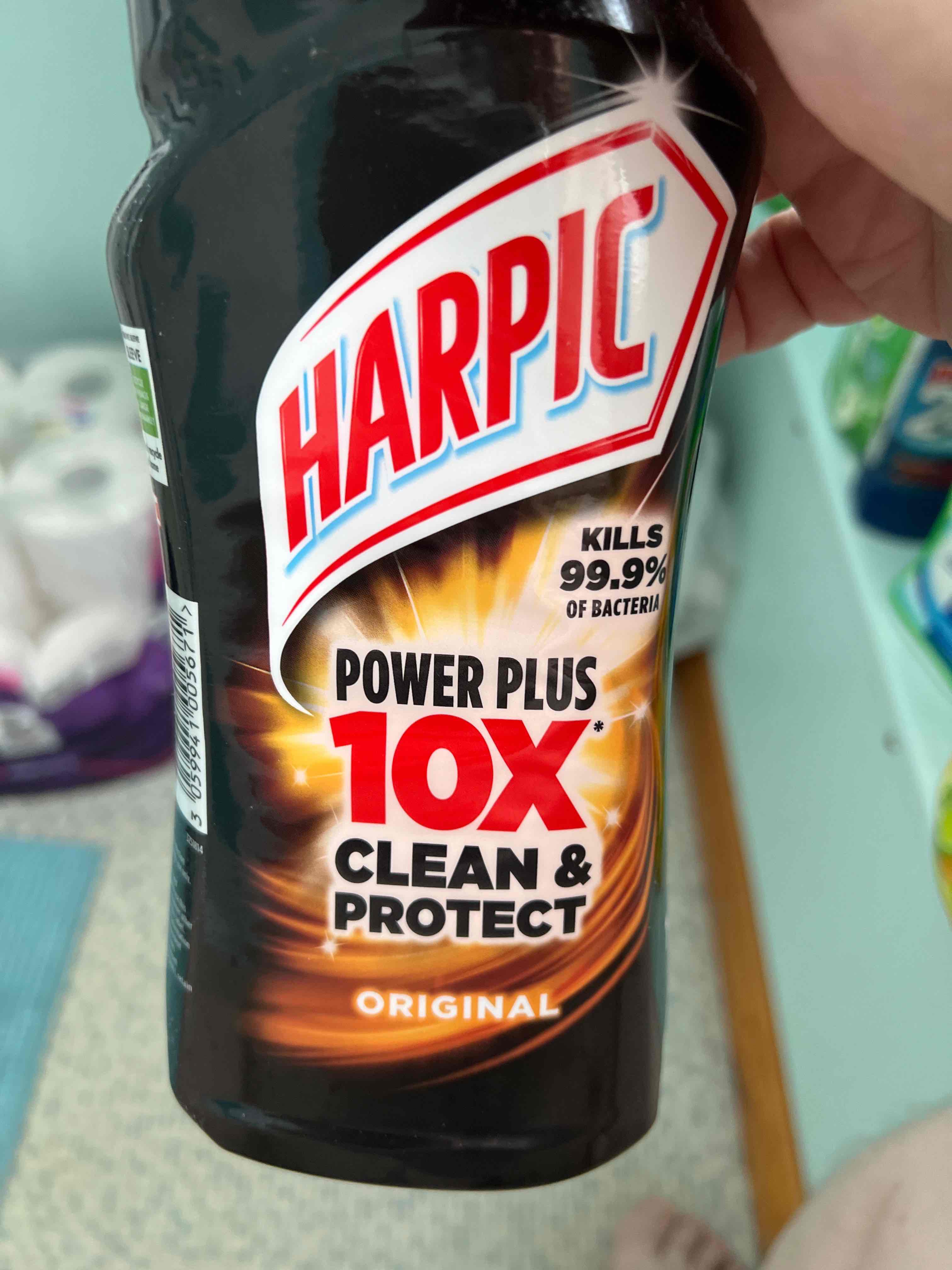 Toilet cleaner