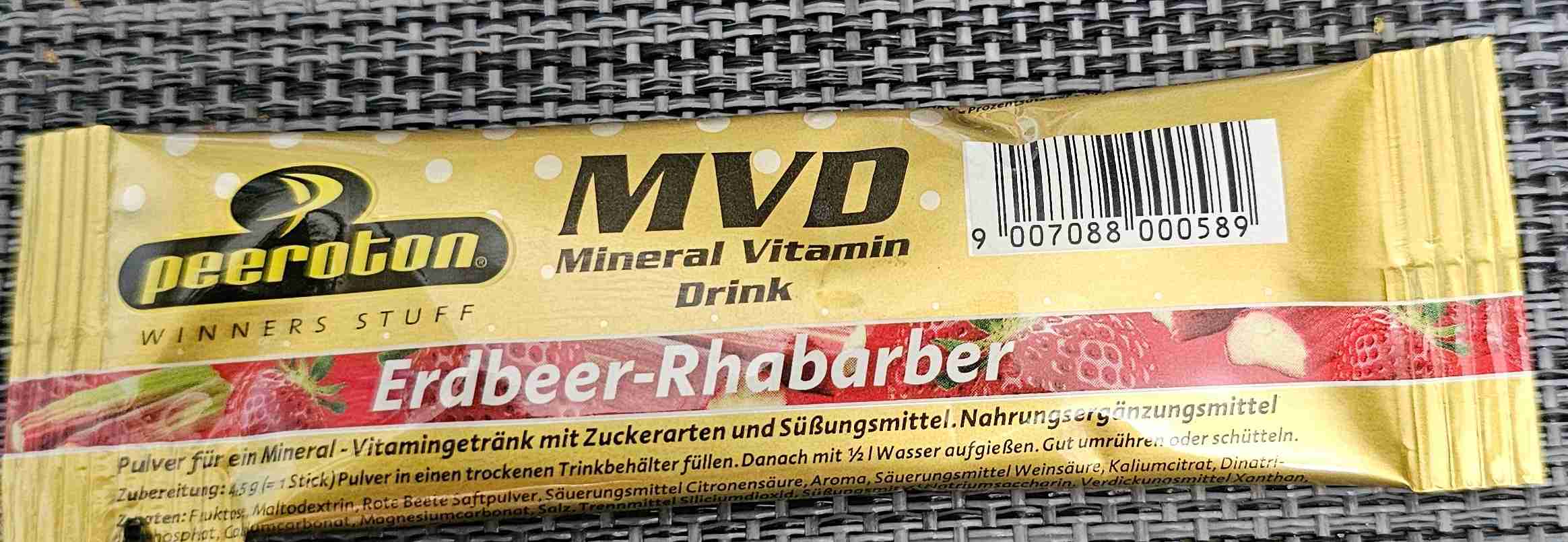 Mineral Vitamin Drink Erdbeer-Rhabarber