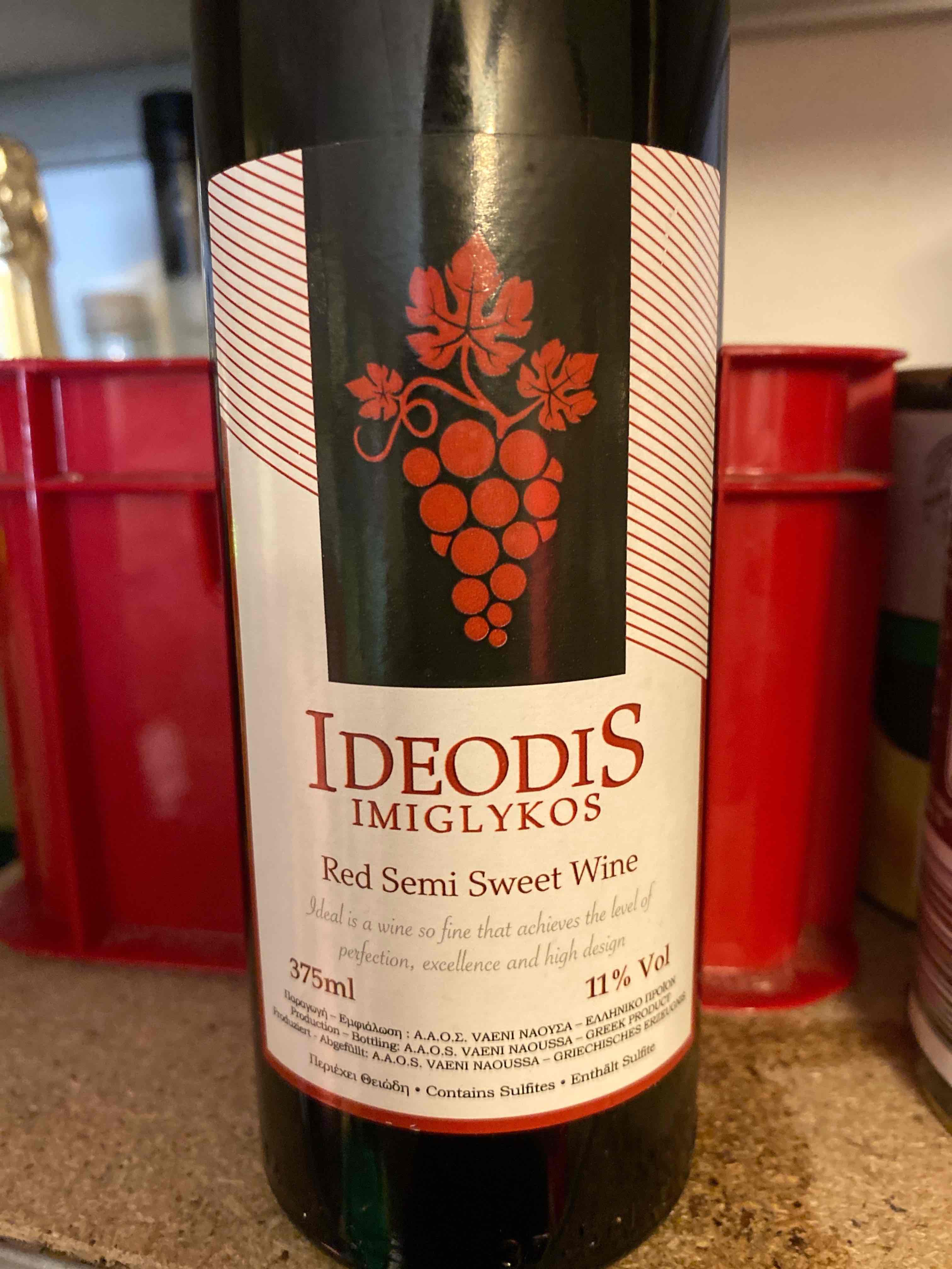 Red Semi Sweet Wine