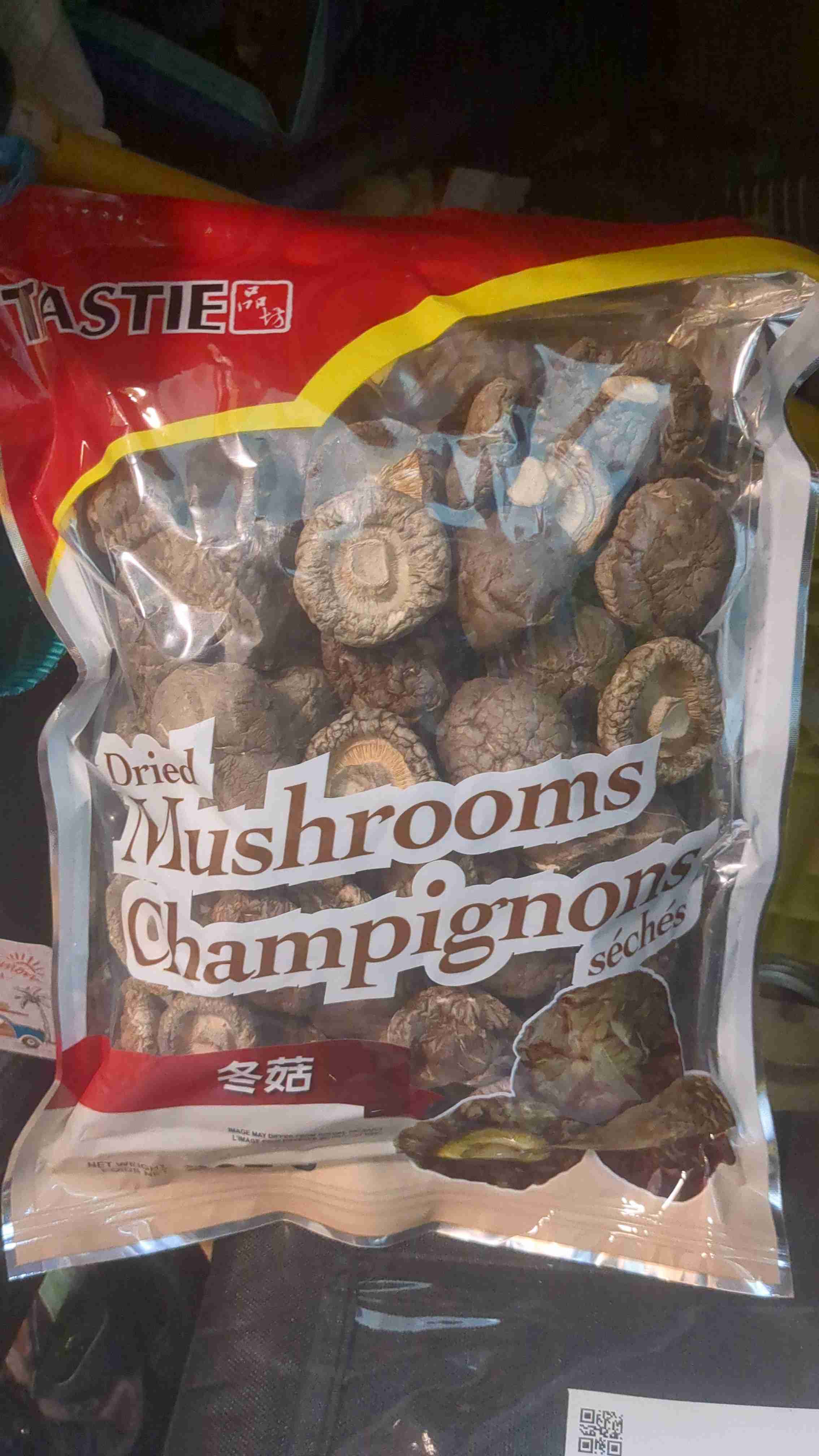 Dried shitaake mushrooms
