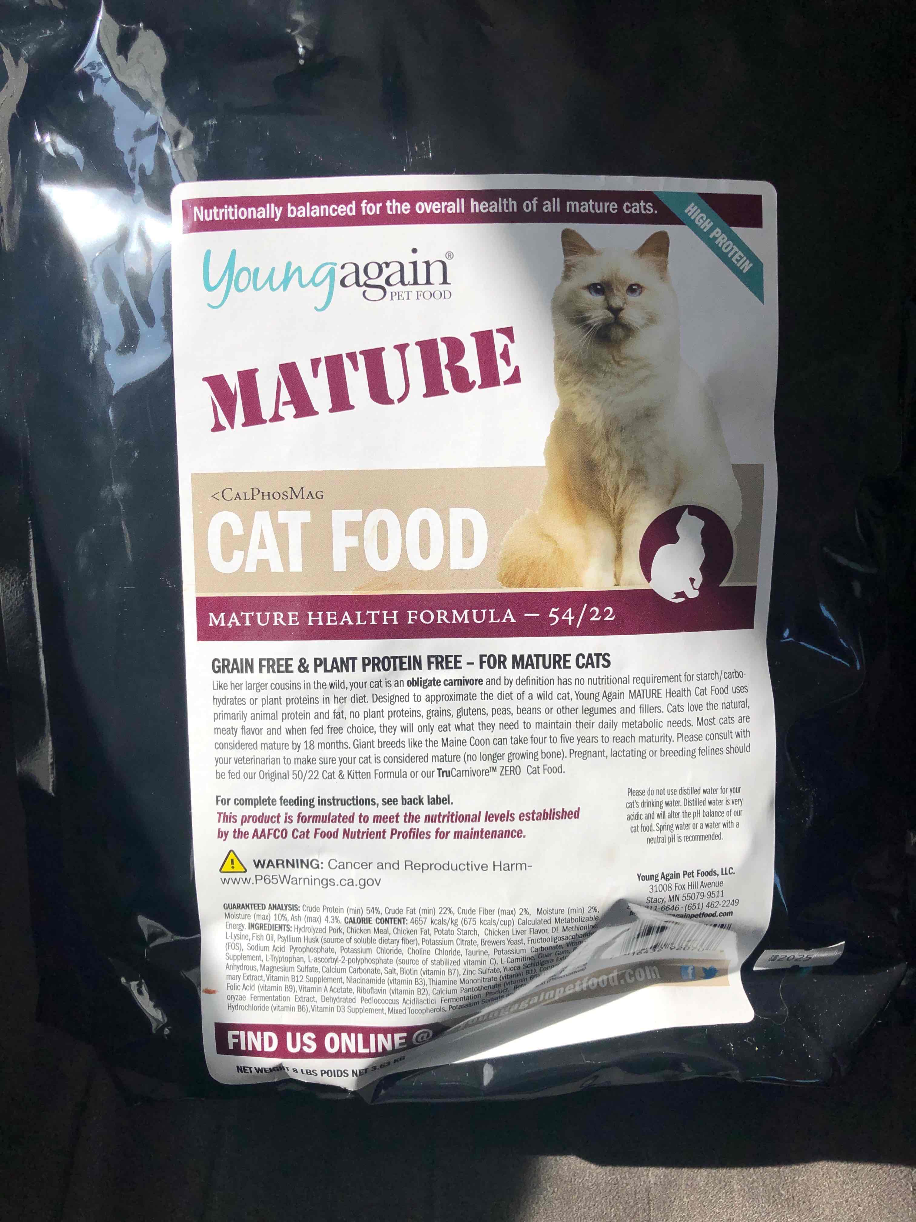 Mature cat food