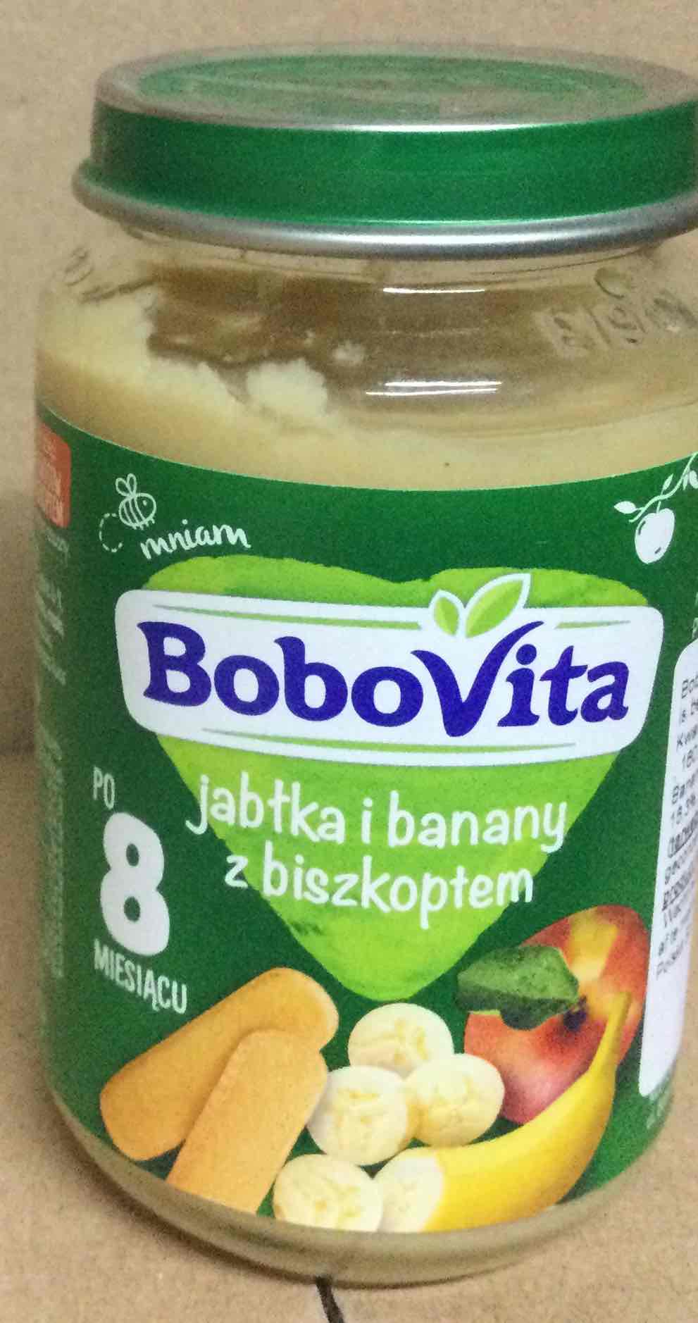 Jabłka i banany z biszkoptem