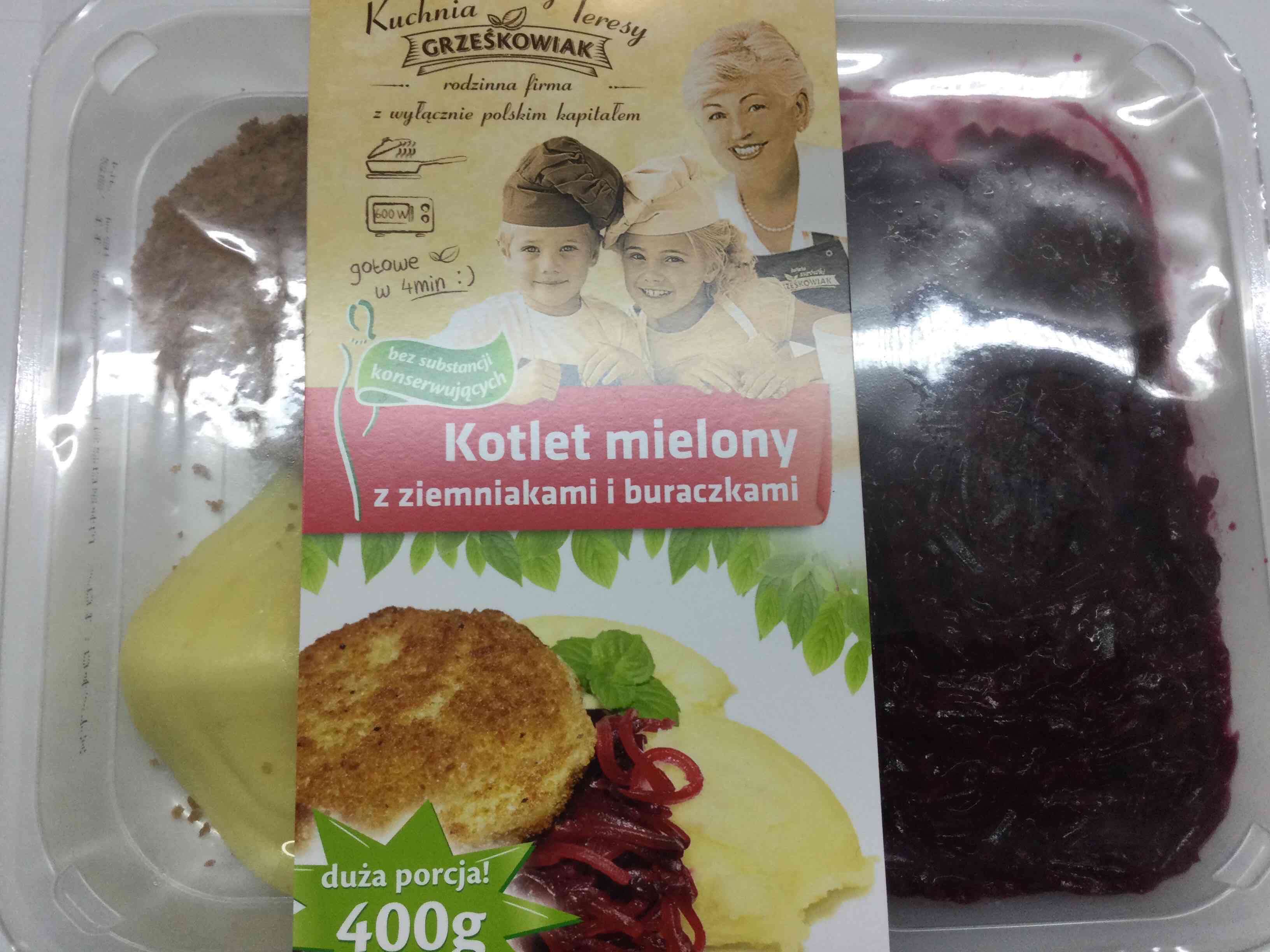 Kotlet mielony z ziemniakami i buraczkami