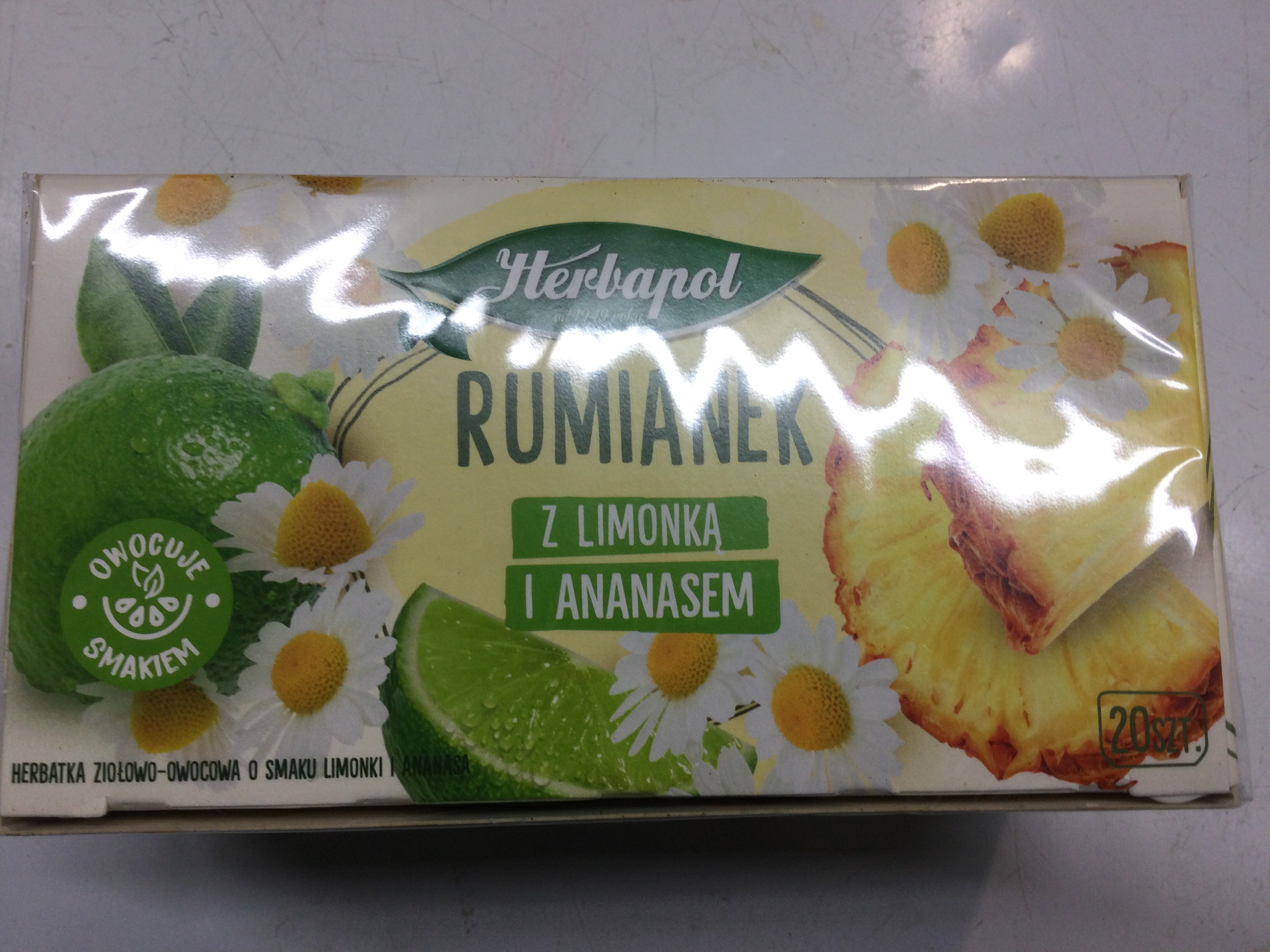 Rumianek z limonką i ananasem