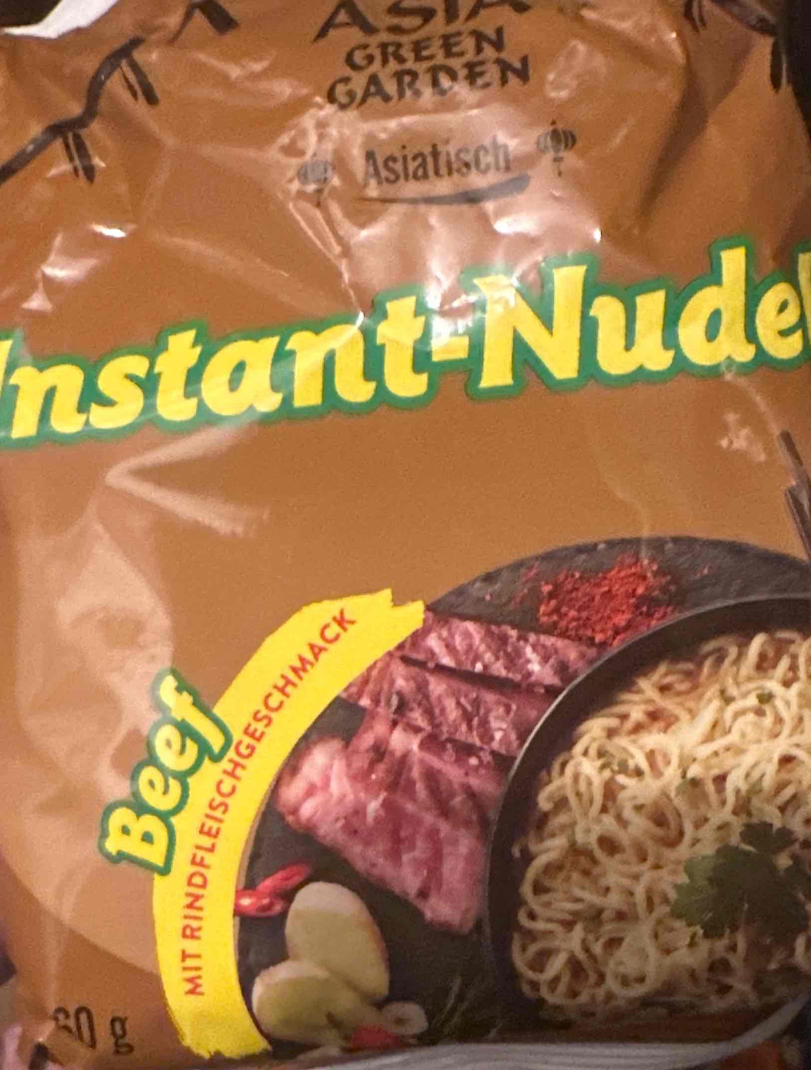 Instant Nudeln Beef