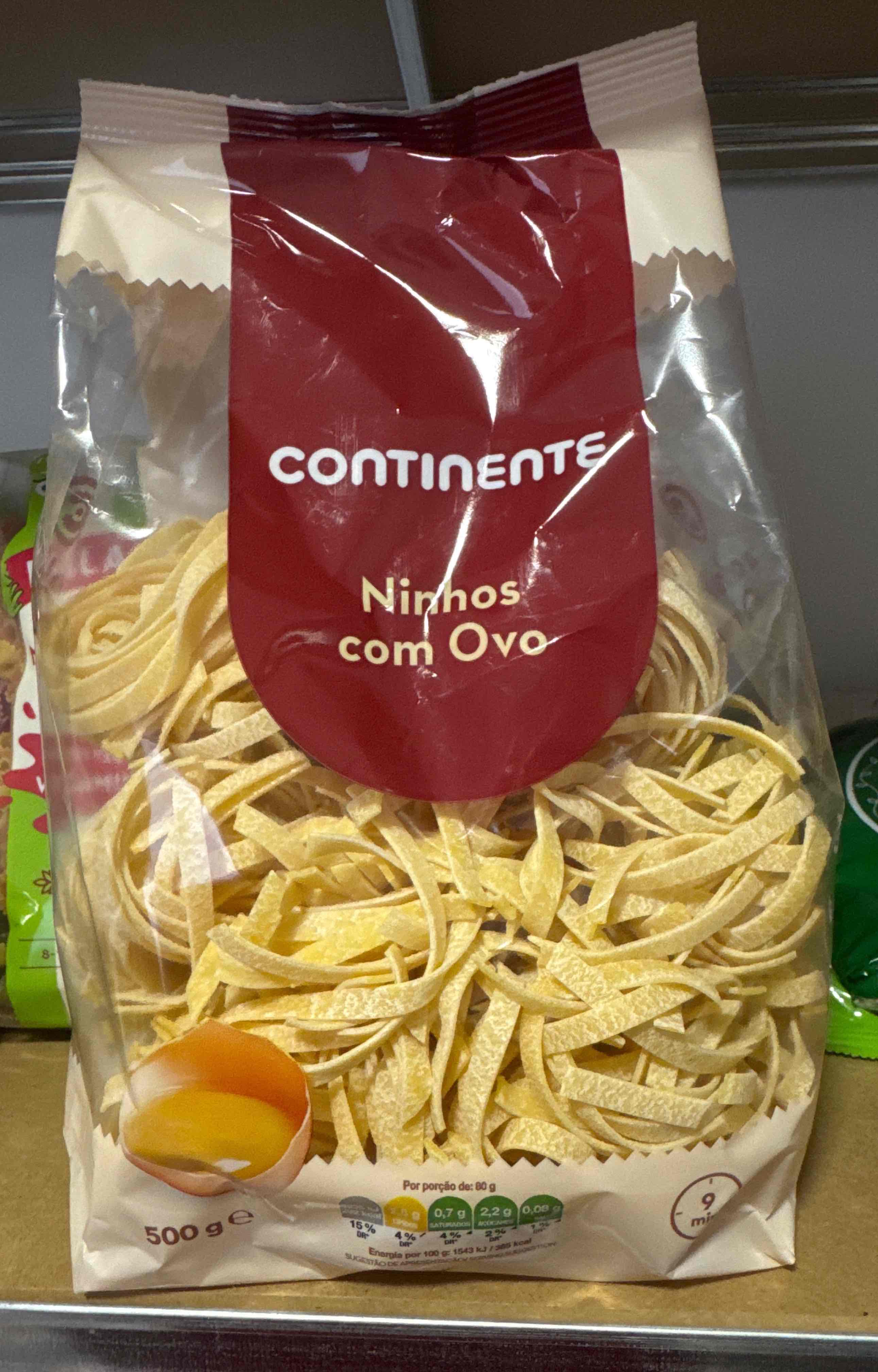 Ninhos com ovo