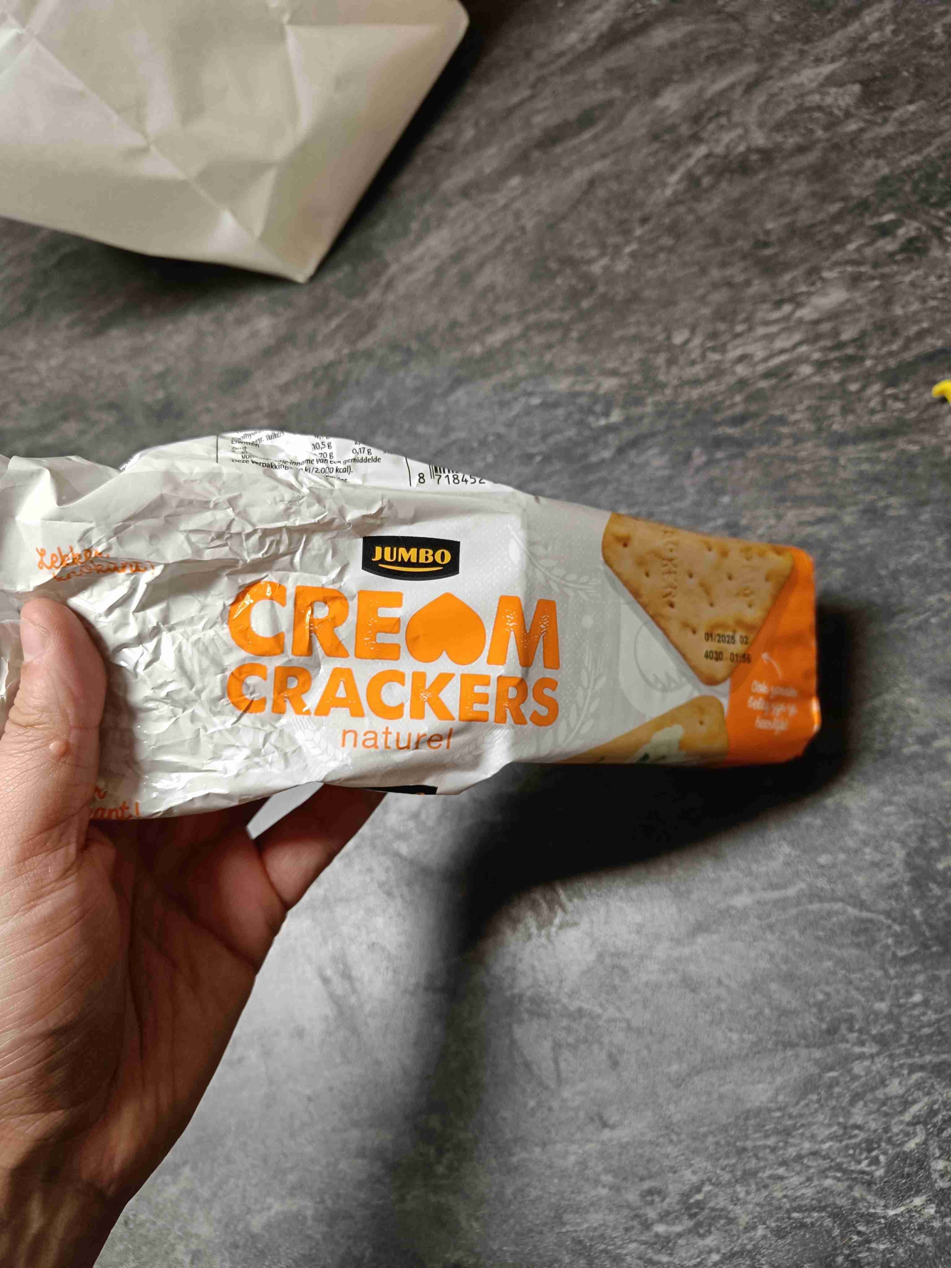 cream crackers