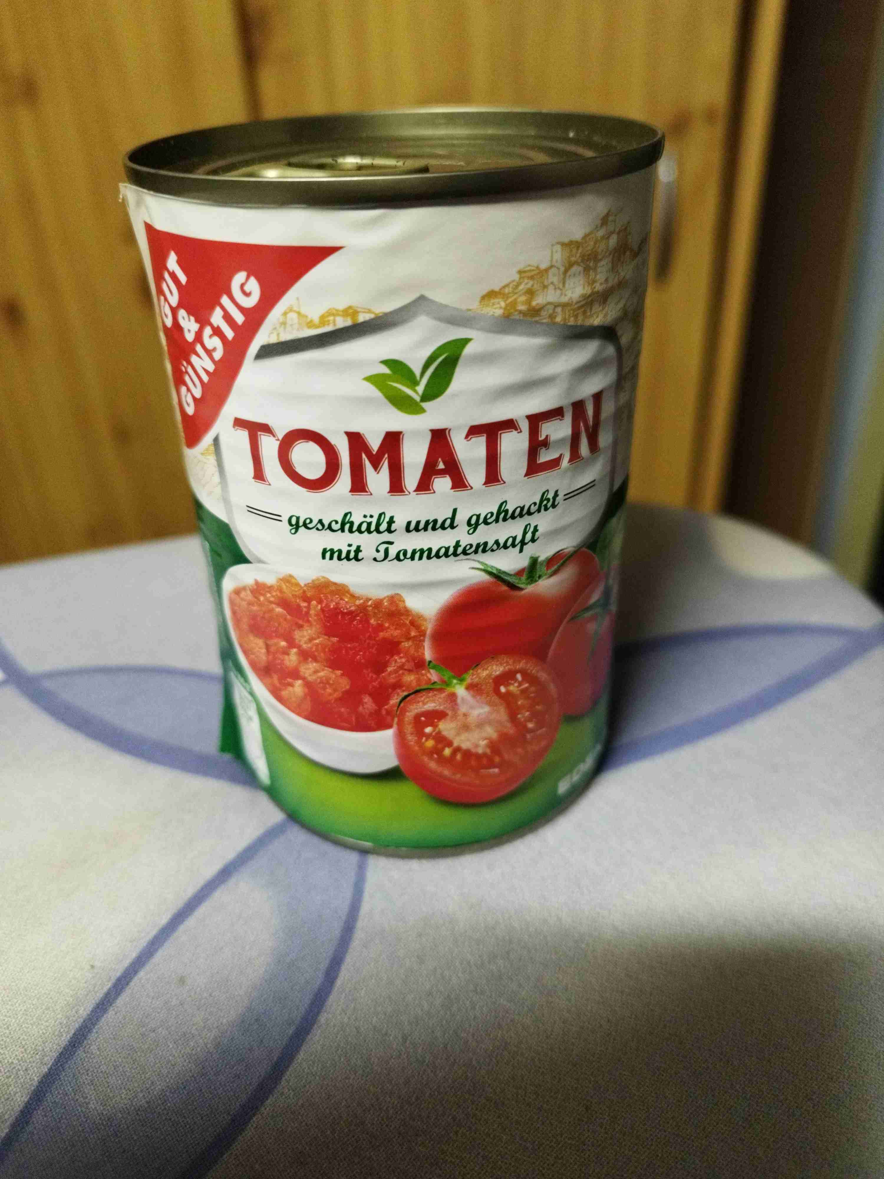 Tomaten gehackt und geschält