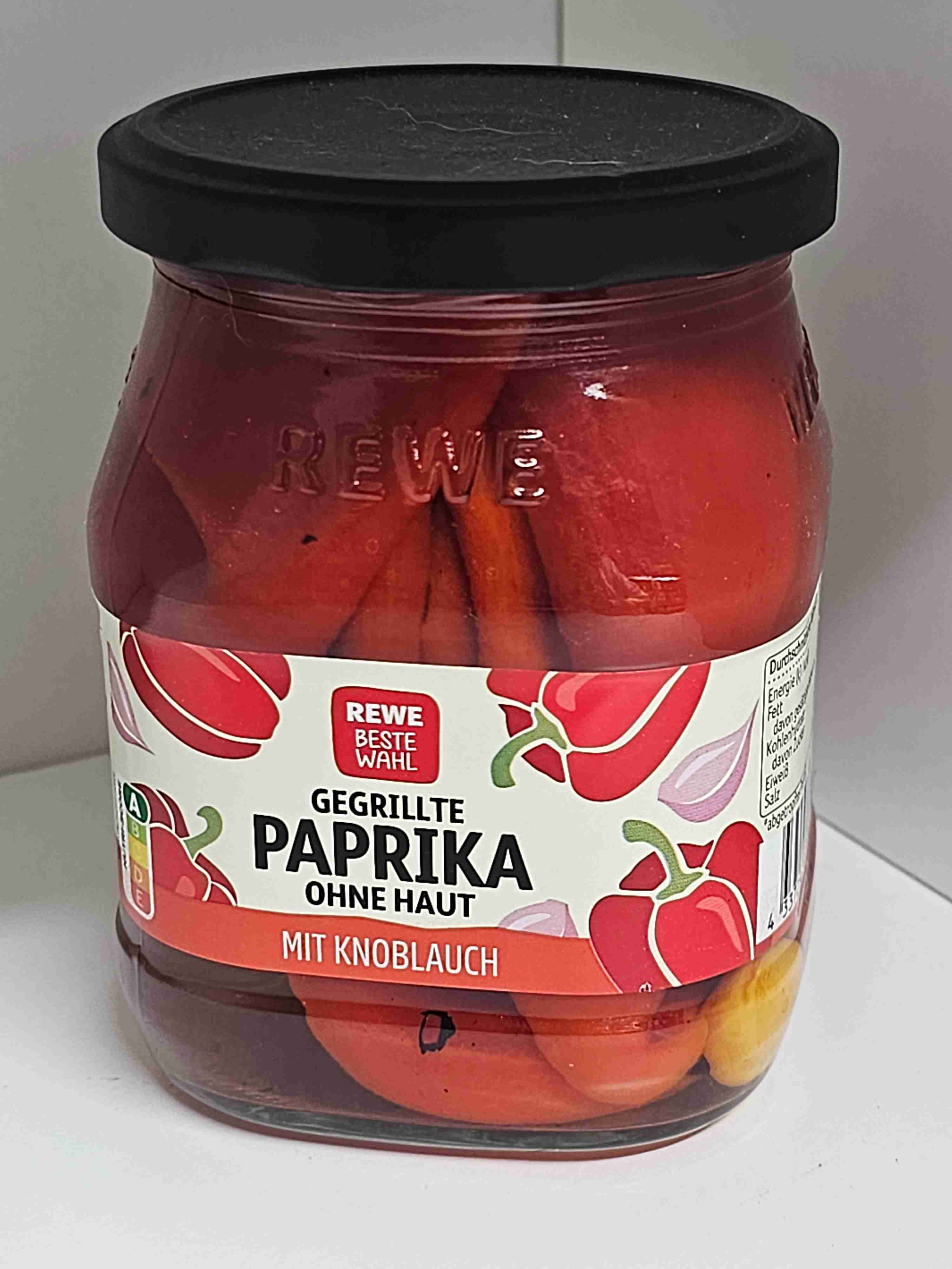 Gegrillte Paprika ohne Haut mit Knoblauch