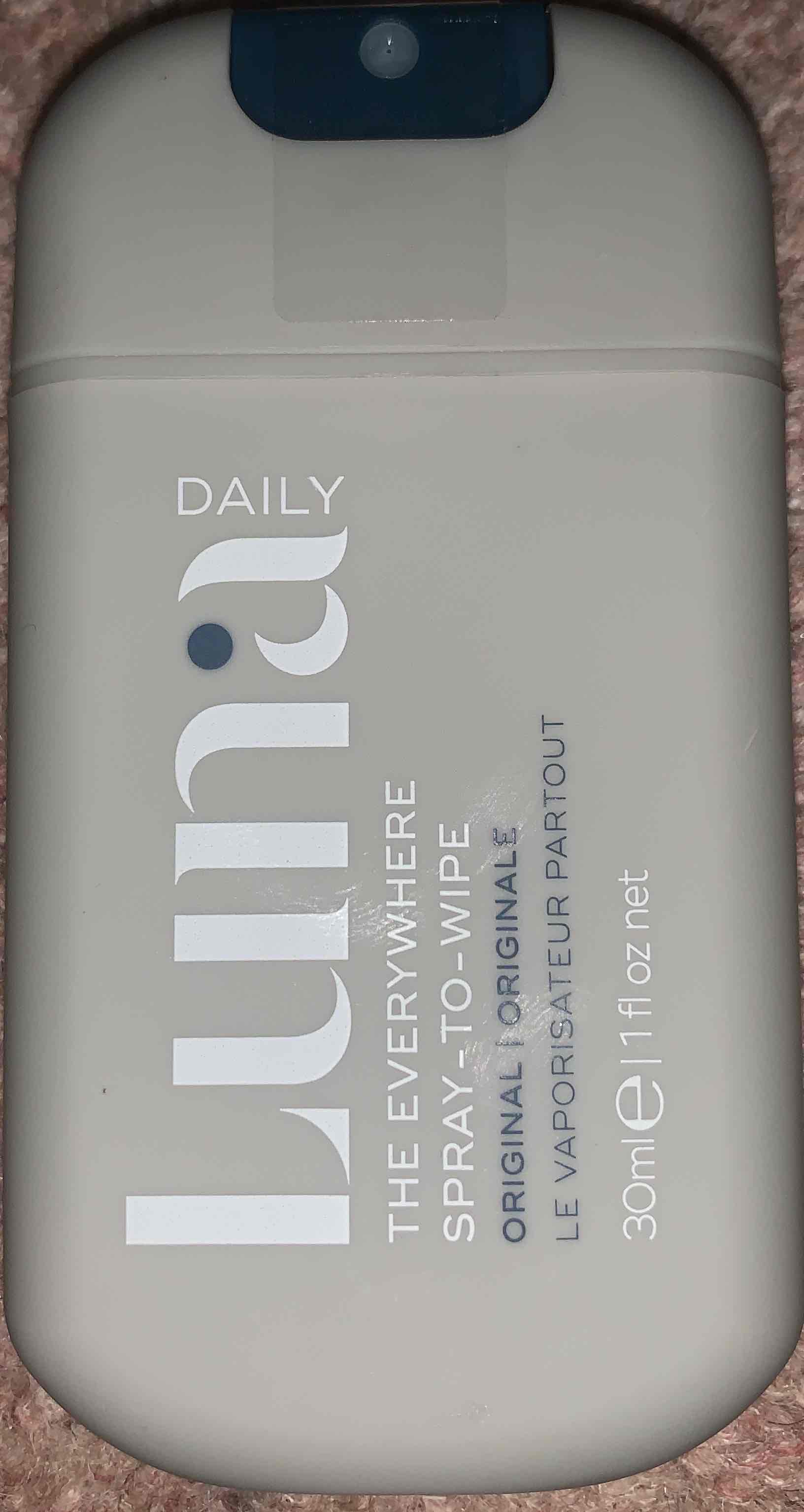 The everywhere spray to wipe daily