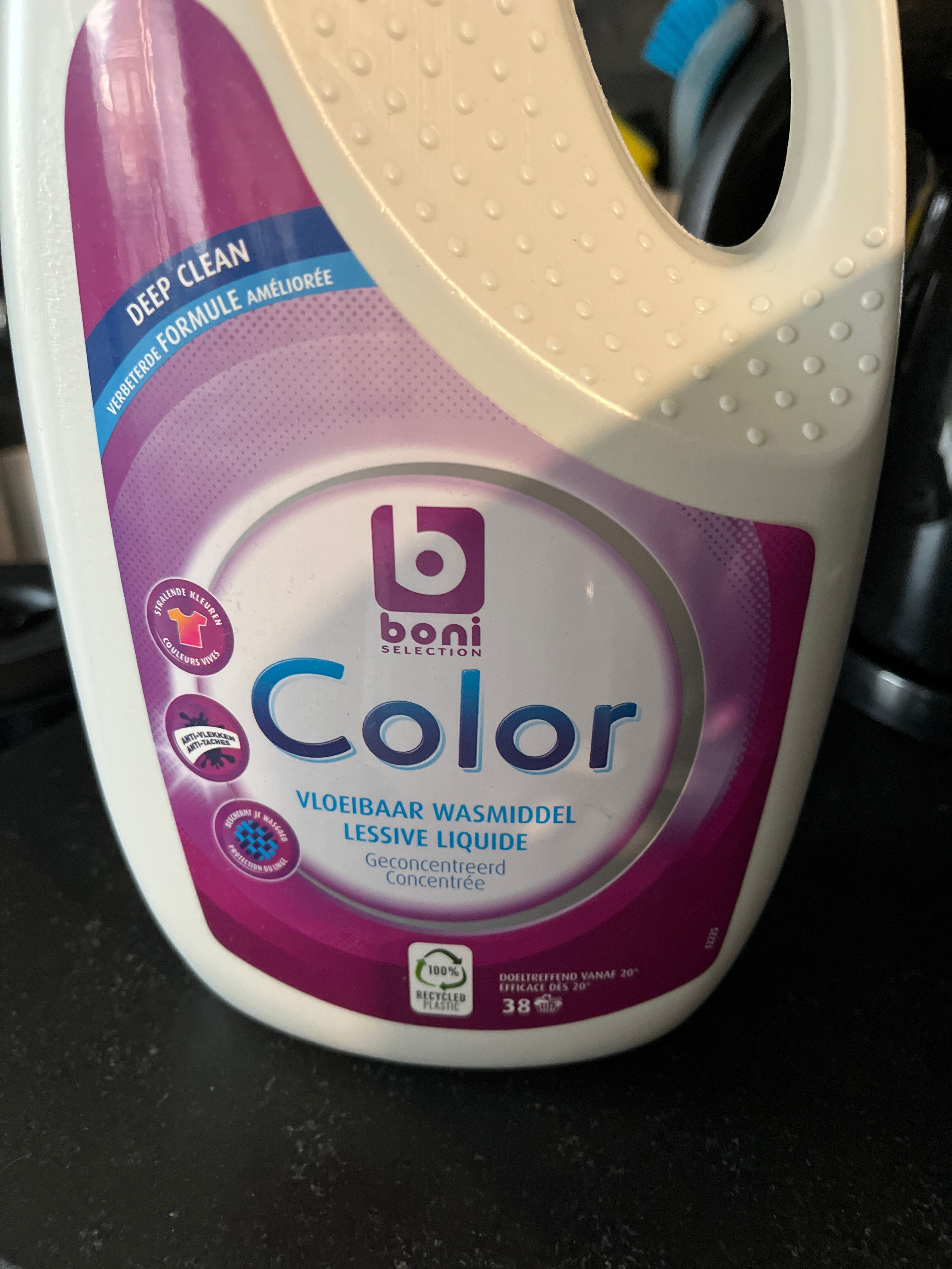 Vloeibaar wasmiddel kleur