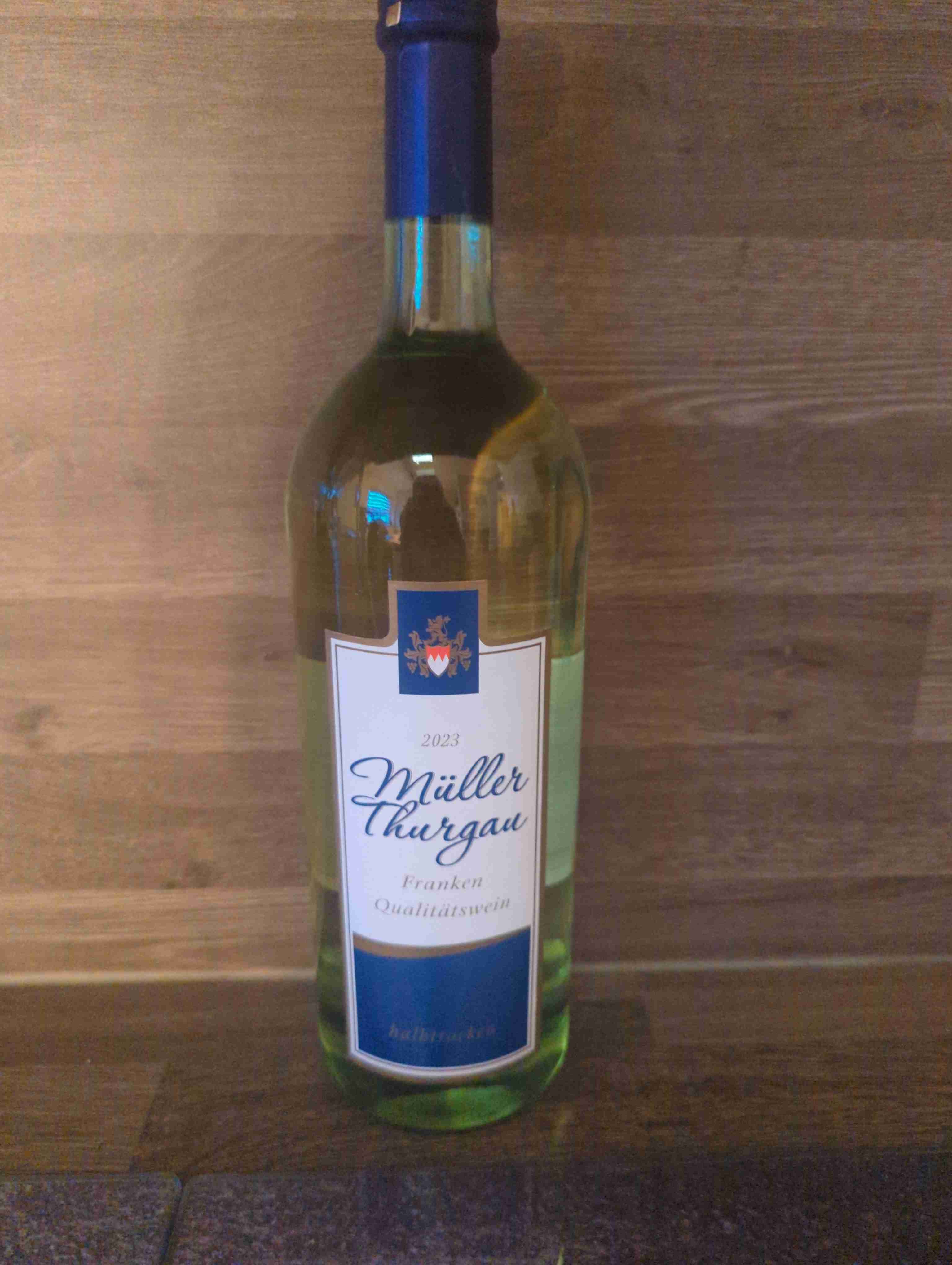 Müller Thurgau halbtrocken 