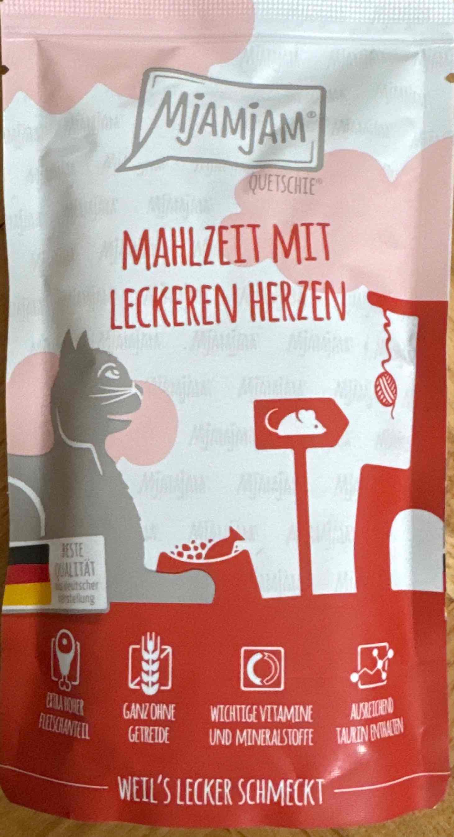 Mahlzeit mit leckeren Herzen