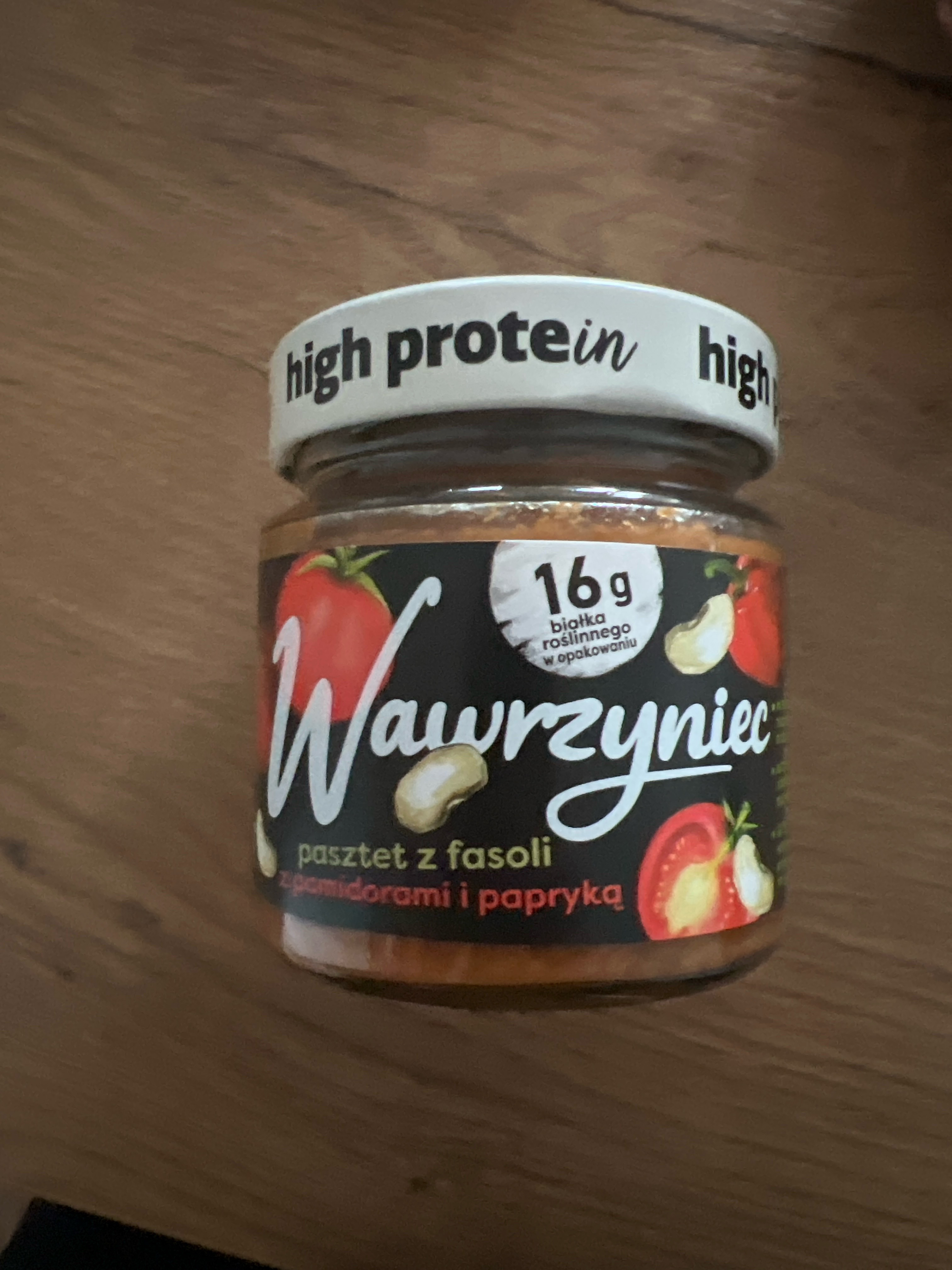 pasztet z fasoli z pomidorami i papryką