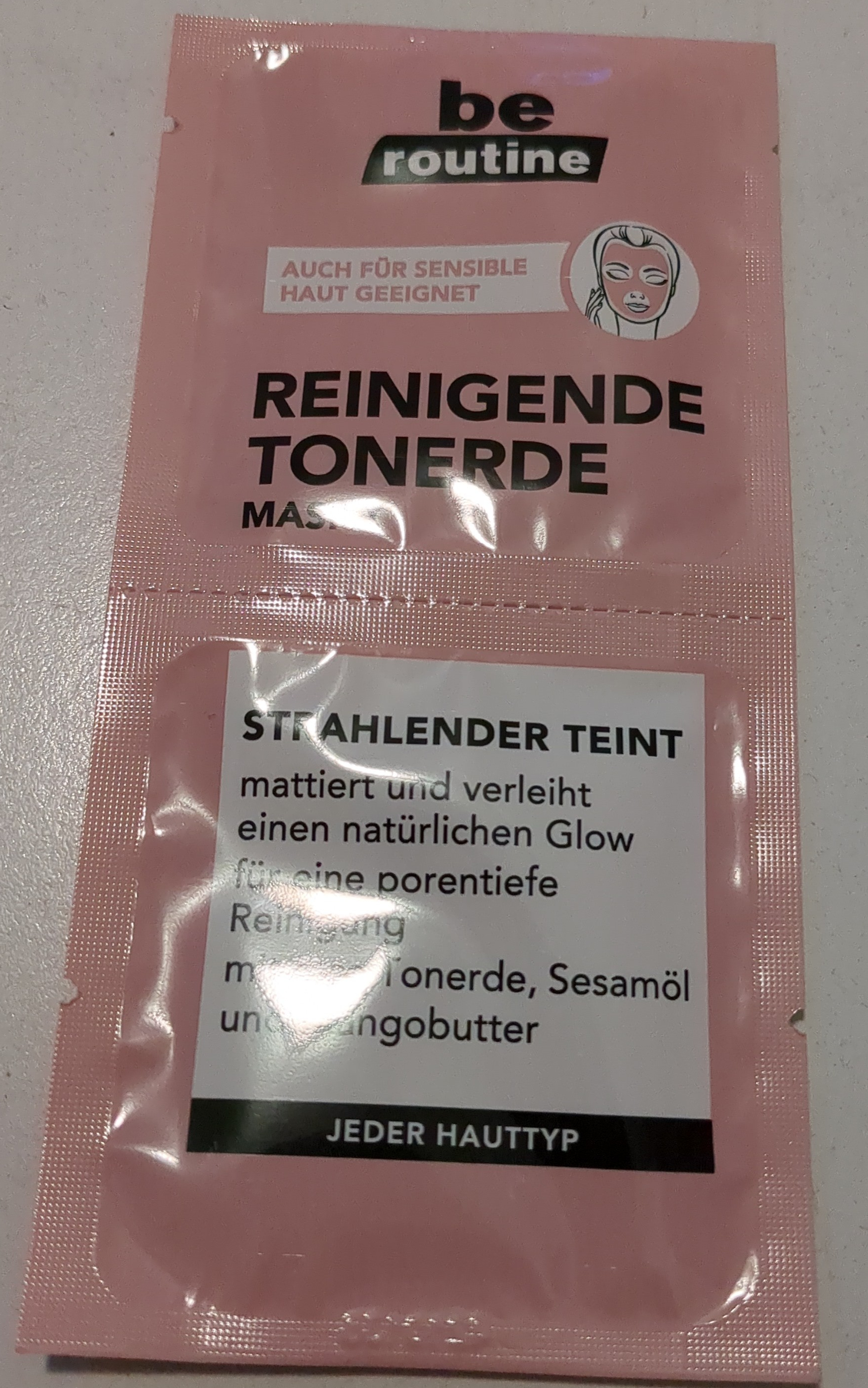Reinigende Tonerde Maske