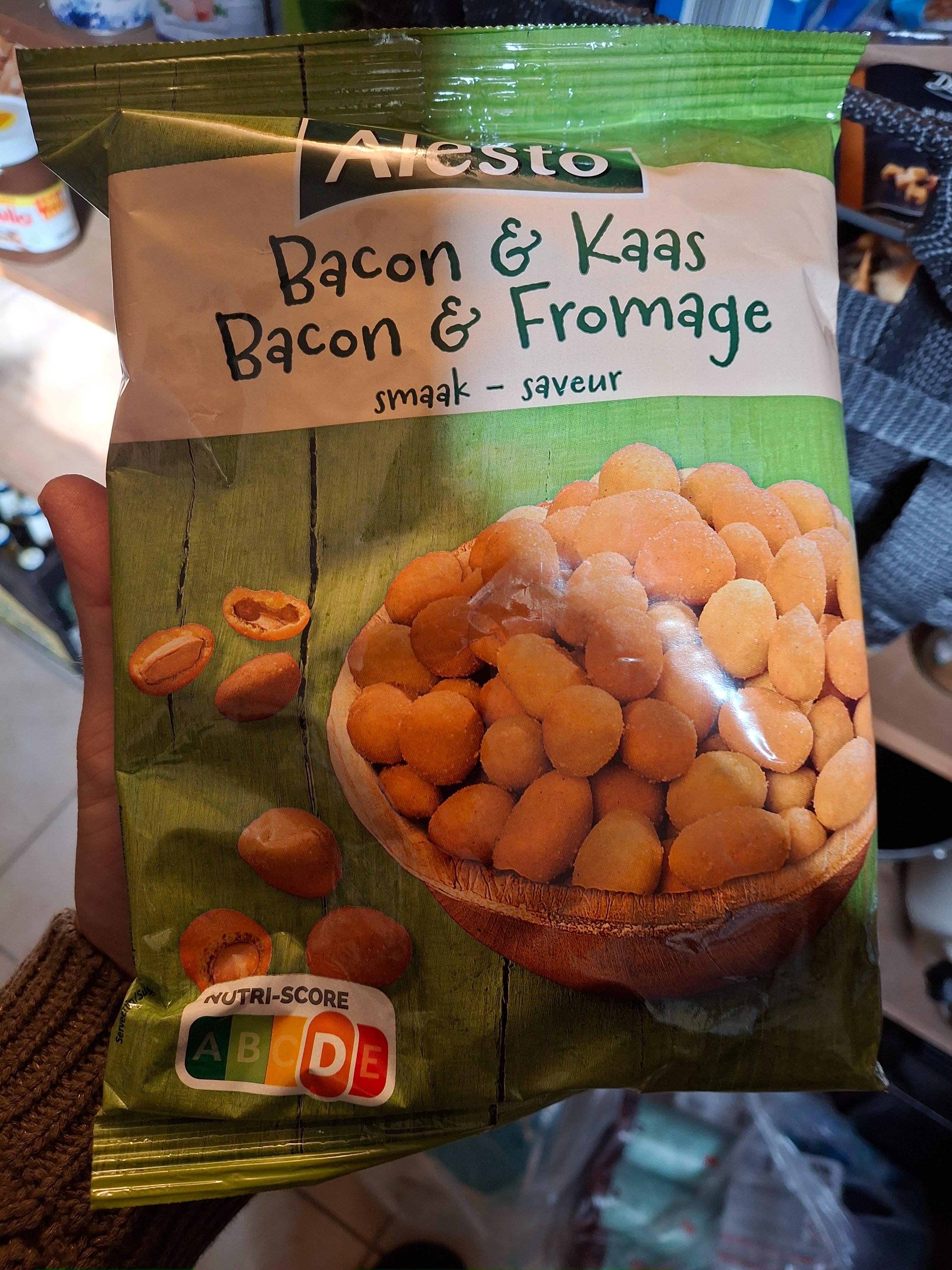 Bacon en kaas borrelnoten
