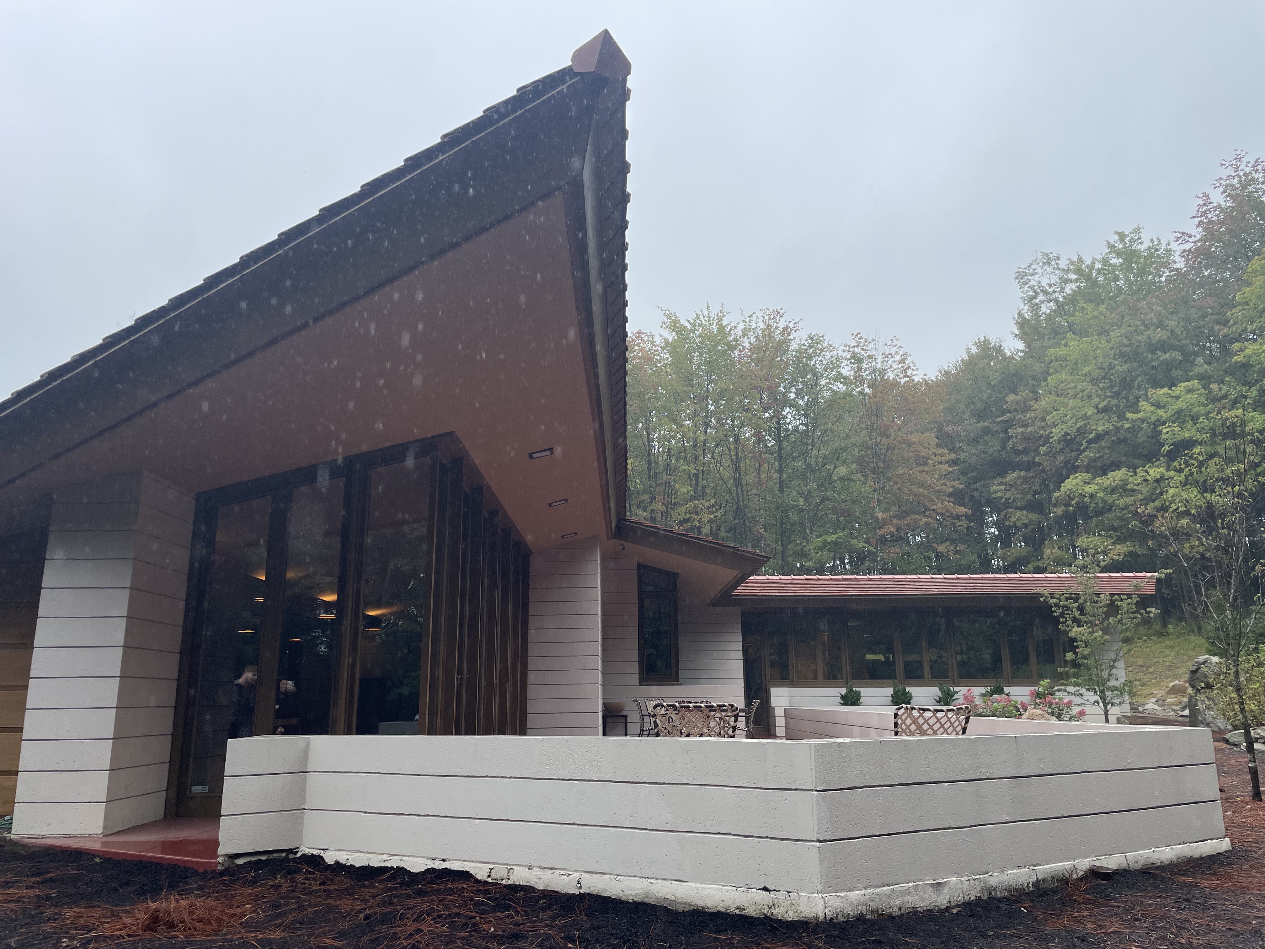 This house, custom-built by Wright for a family in Minnesota, has since been transported to Pennsylvania after the family could no longer afford the upkeep and it was almost torn down (the developing Minnesota suburb was looking to build some denser housing, plus some strip malls!).