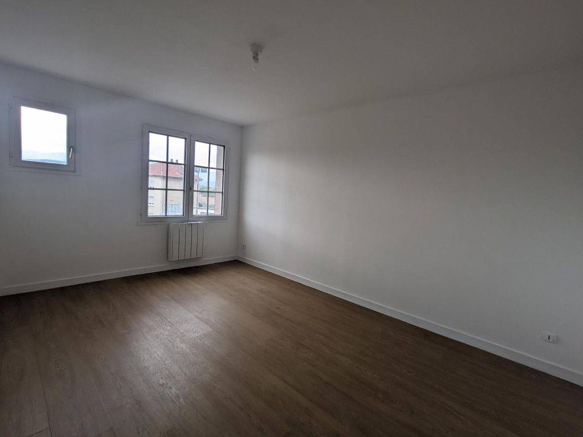 Appartement 2 pièces 49 m² · à Roussillon · 49 m² · 471 €/mois