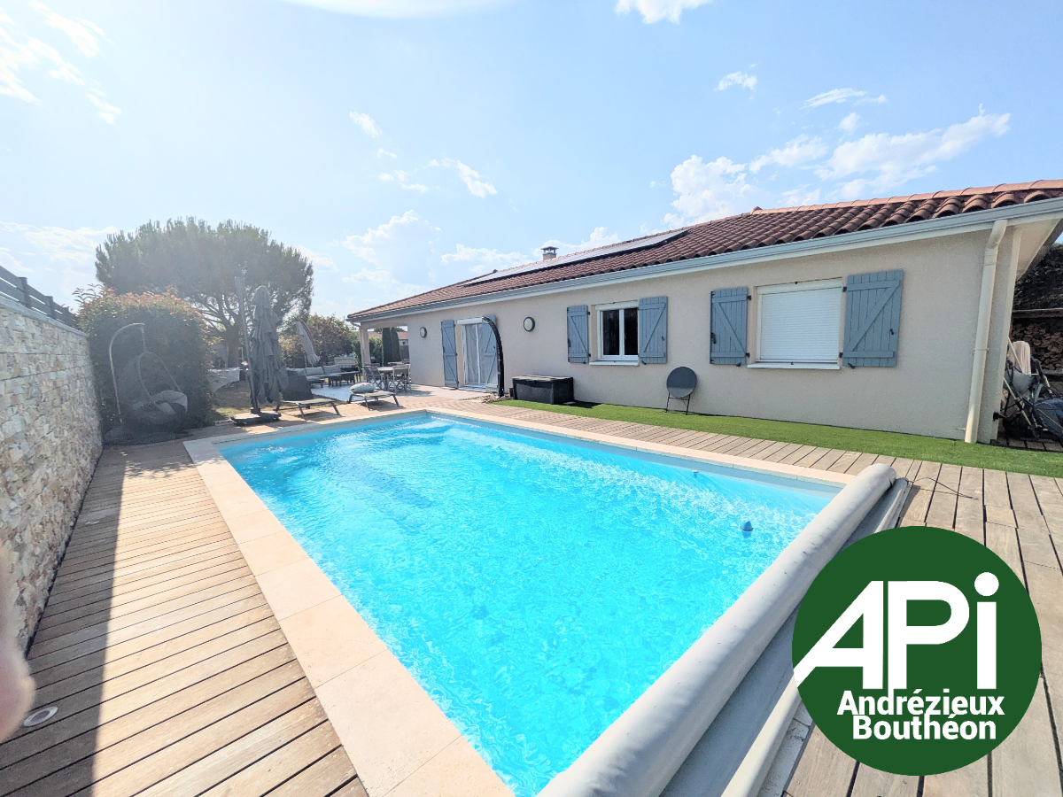 Maison 5 pièces 118 m² · à L'Hôpital-le-Grand · 118 m² · 382 000 €