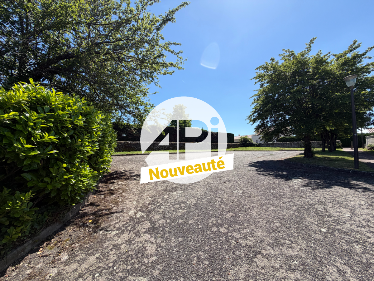 ***opportunité rare*** terrain maclas centre · 76 000 €