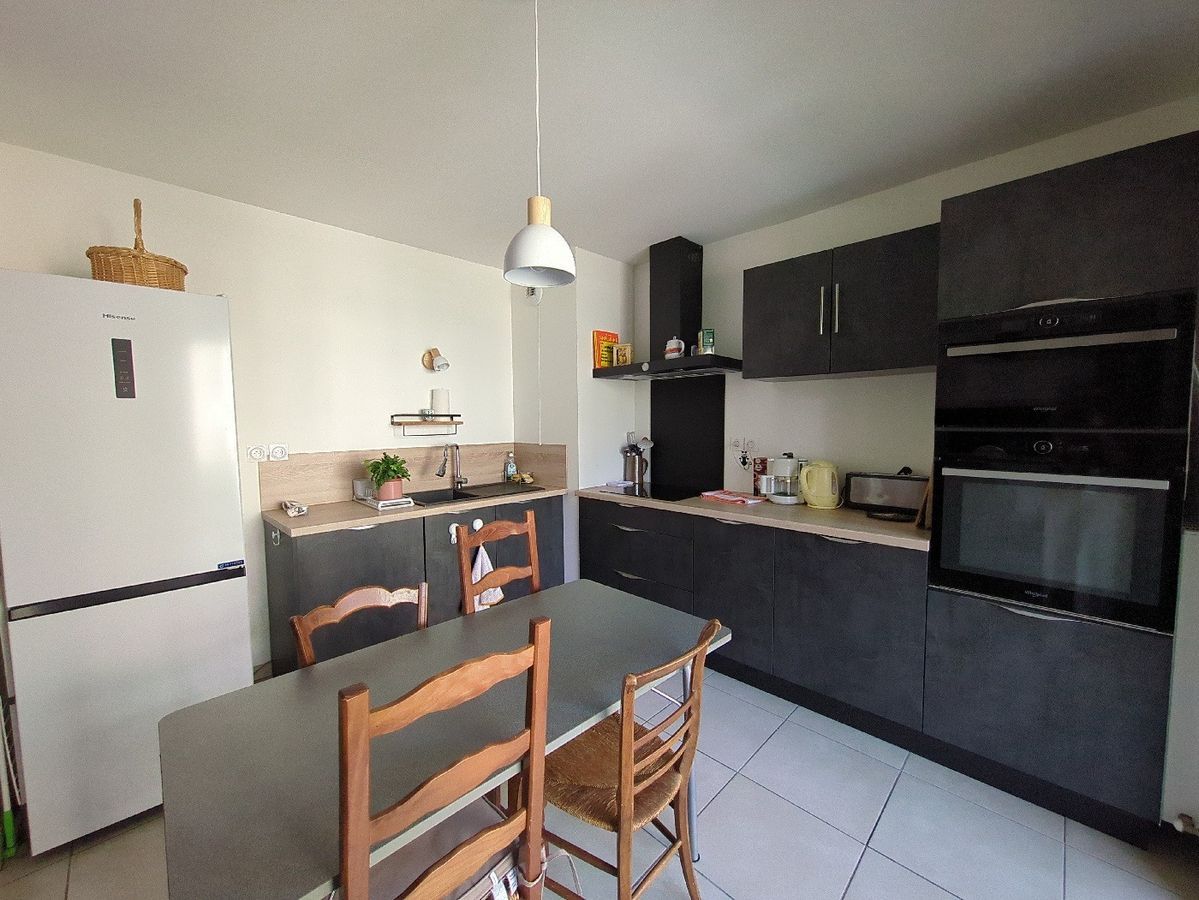 Appartement 3 pièces 64 m² · à Condrieu · 64 m² · 750 €/mois