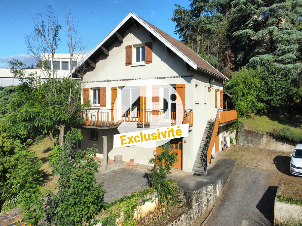 Maison 4 pièces 183 m² · à Saint-Cyr-sur-le-Rhône · 183 m² · 240 000 €