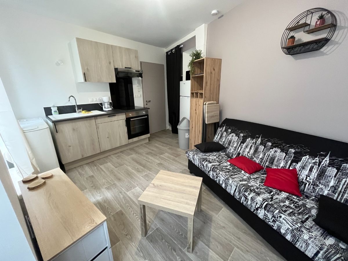 Appartement 1 pièce 15 m² · à Serrières · 15 m² · 400 €/mois