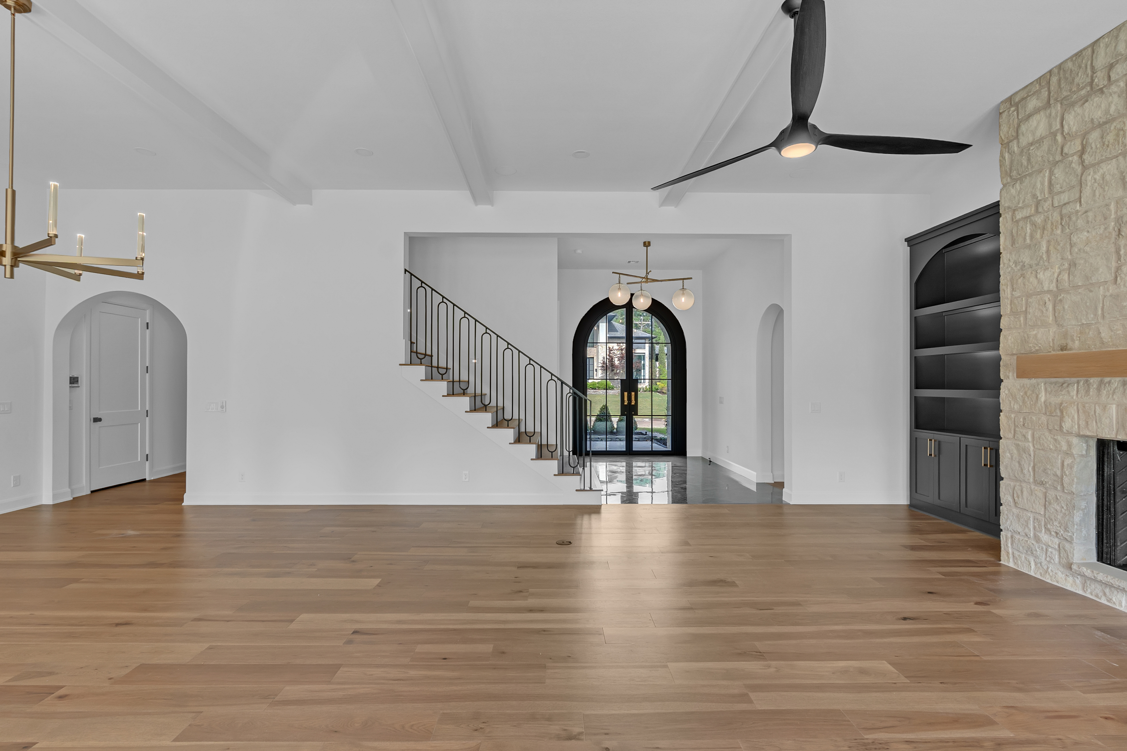 3737 S EVANSTON AVE - Gallery Image 3