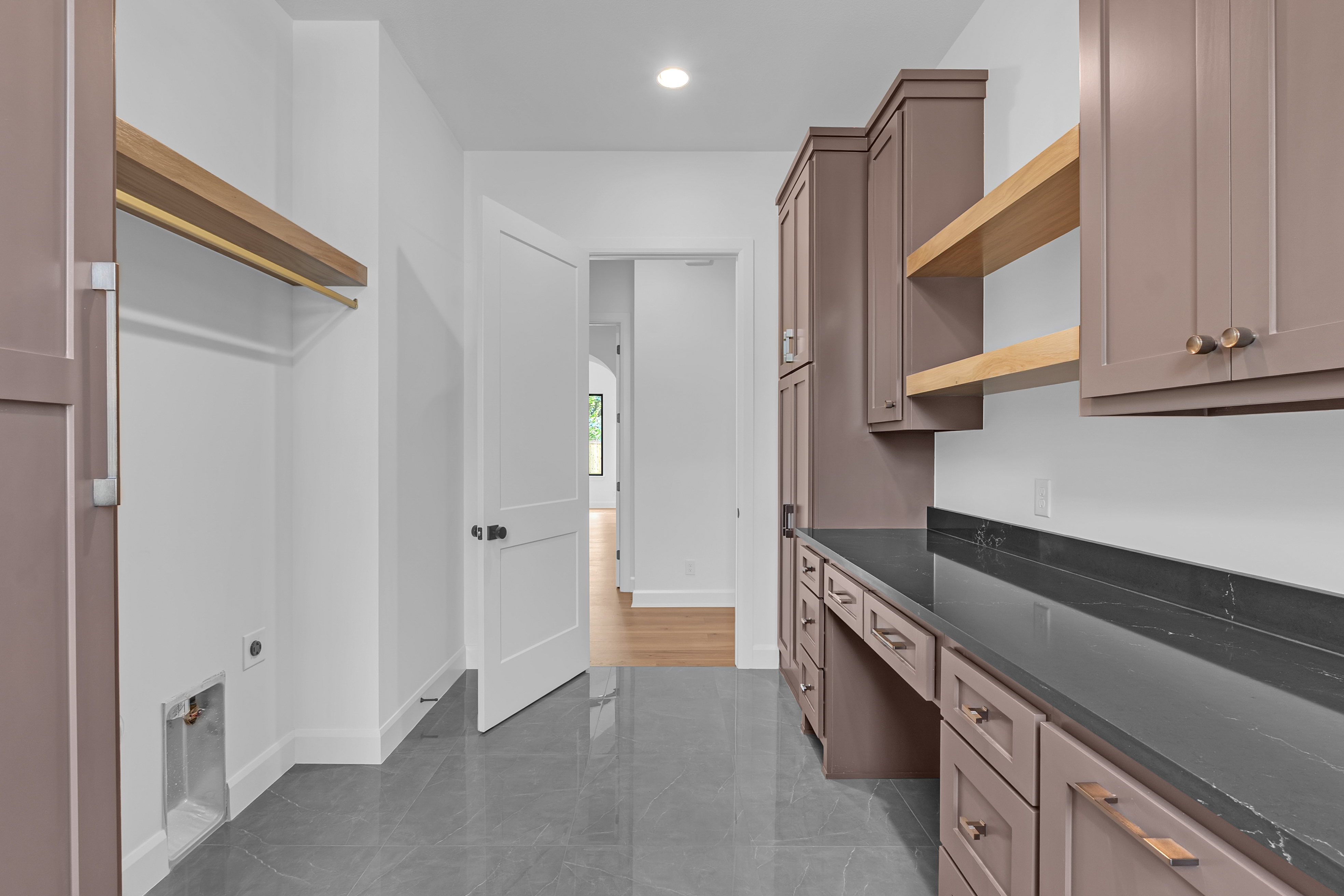 3737 S EVANSTON AVE - Gallery Image 5