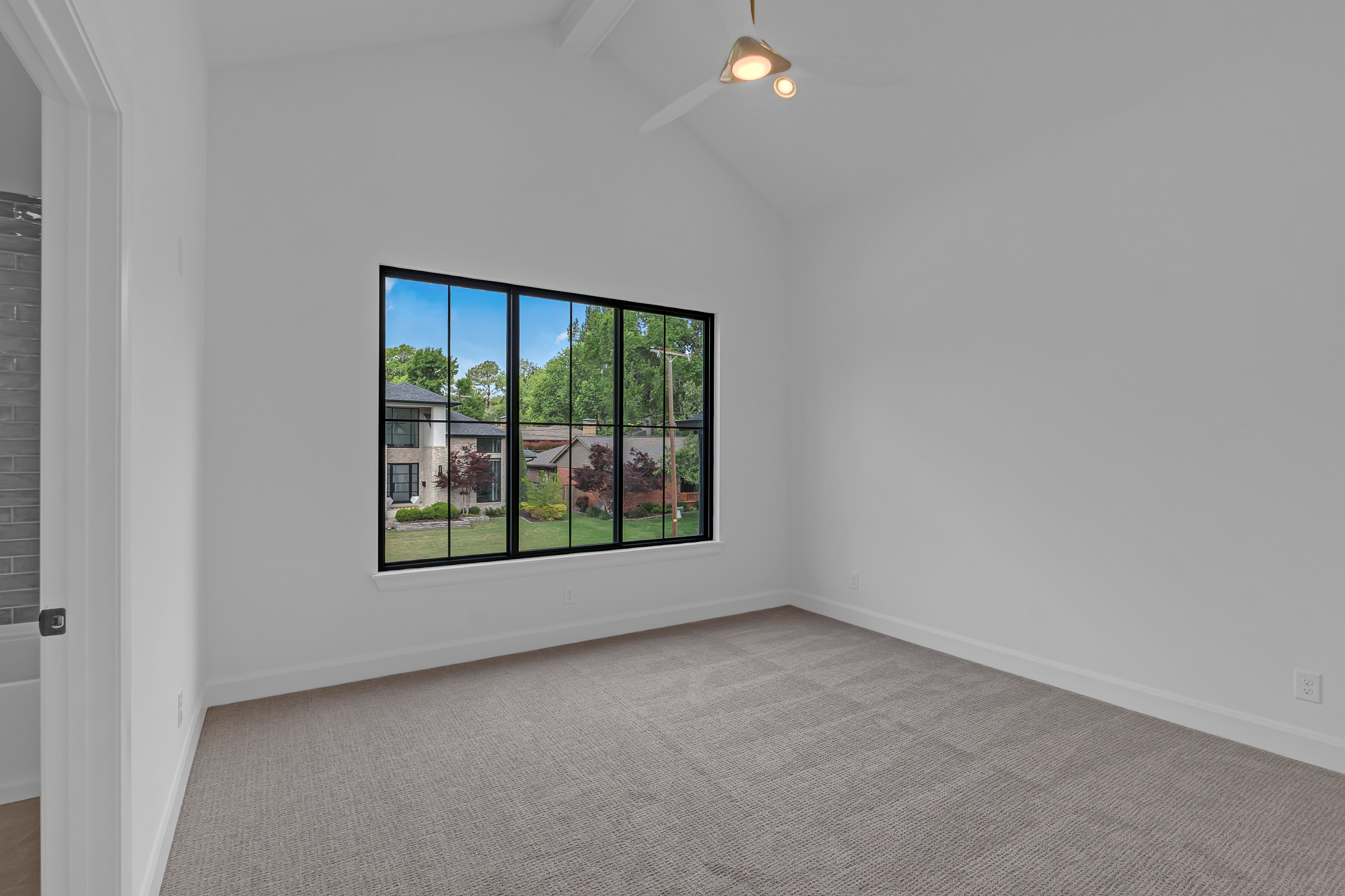 3737 S EVANSTON AVE - Gallery Image 12