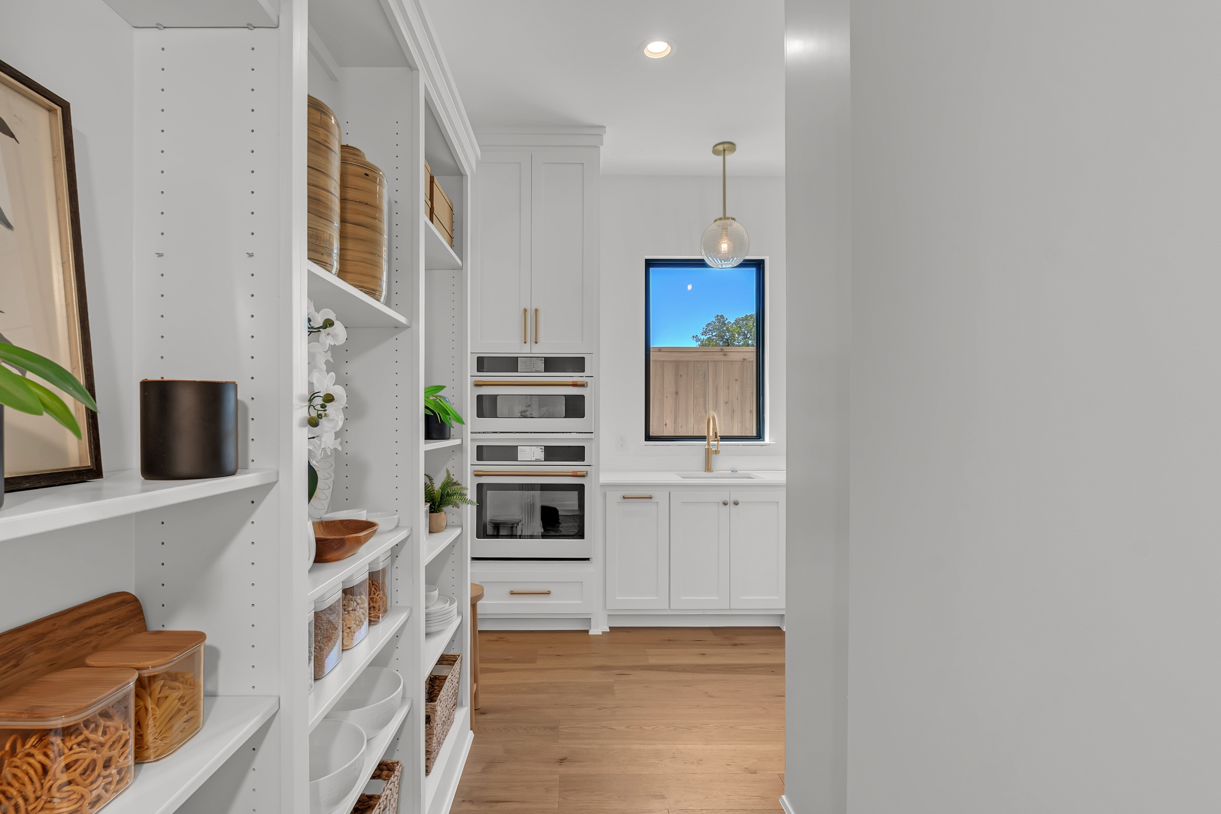 1226 E 30TH ST - Gallery Image 7